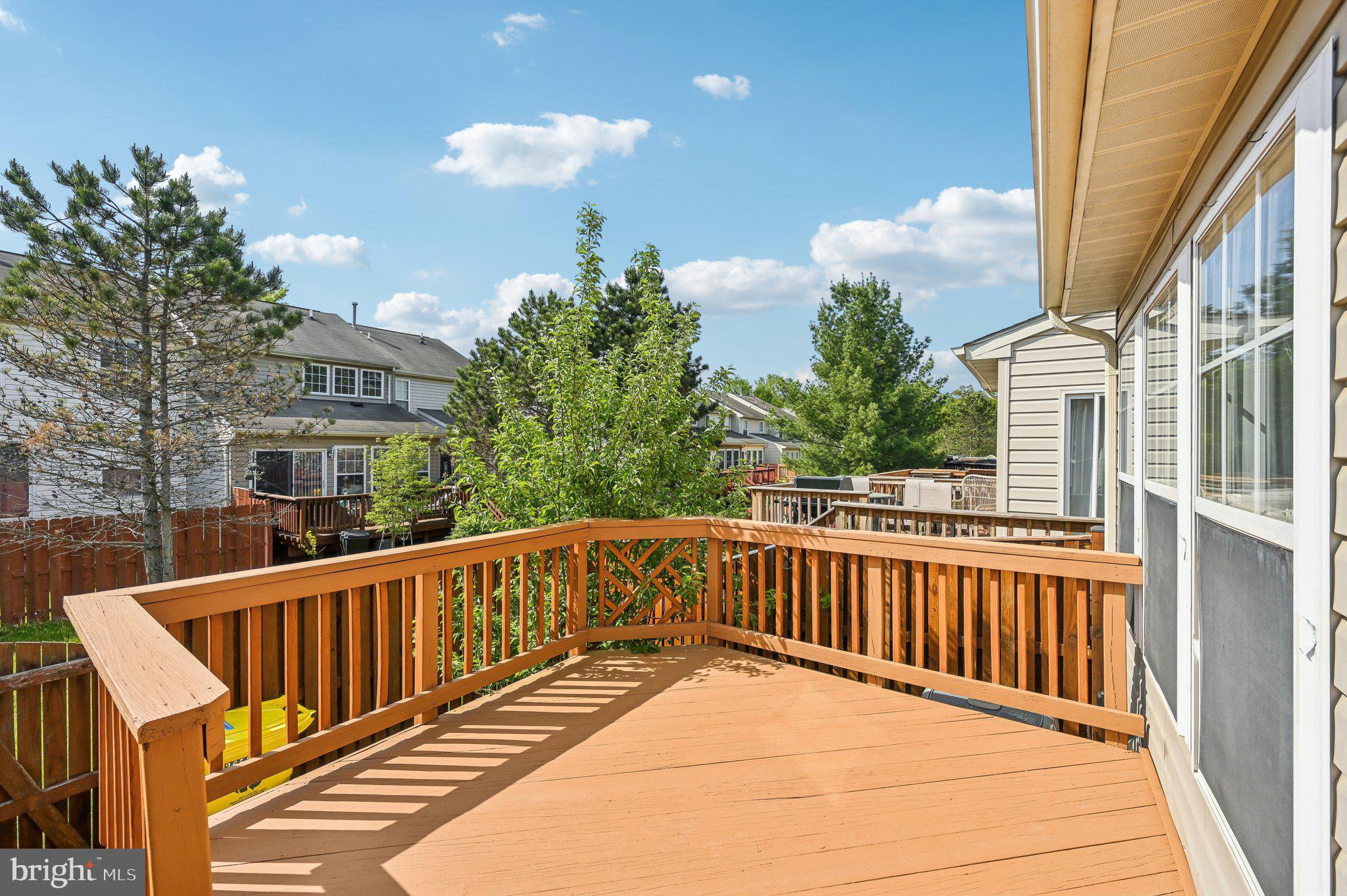 SEVEN OAKS - Residential