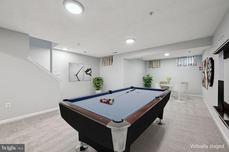 SEVEN OAKS - Residential