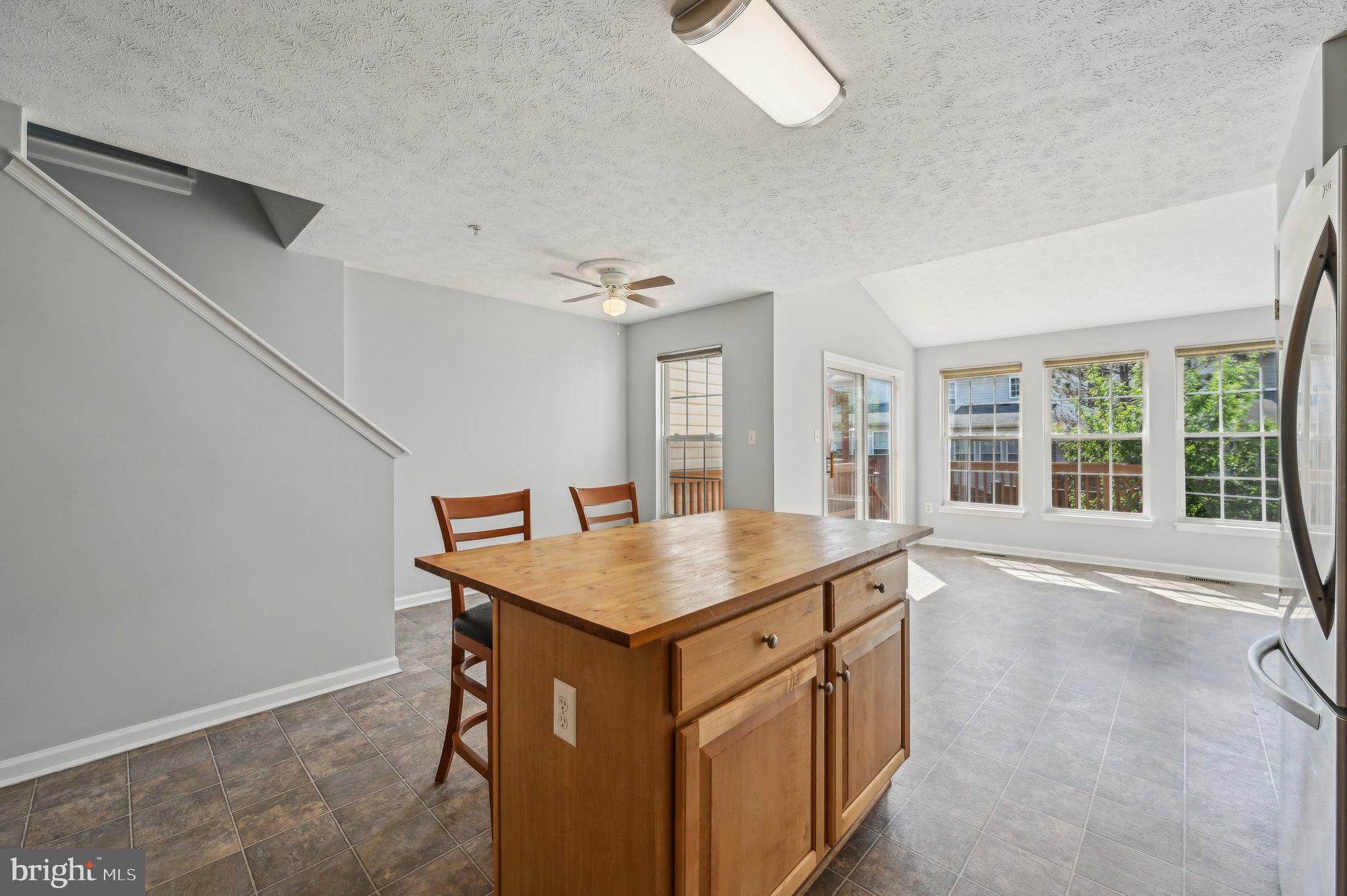 SEVEN OAKS - Residential