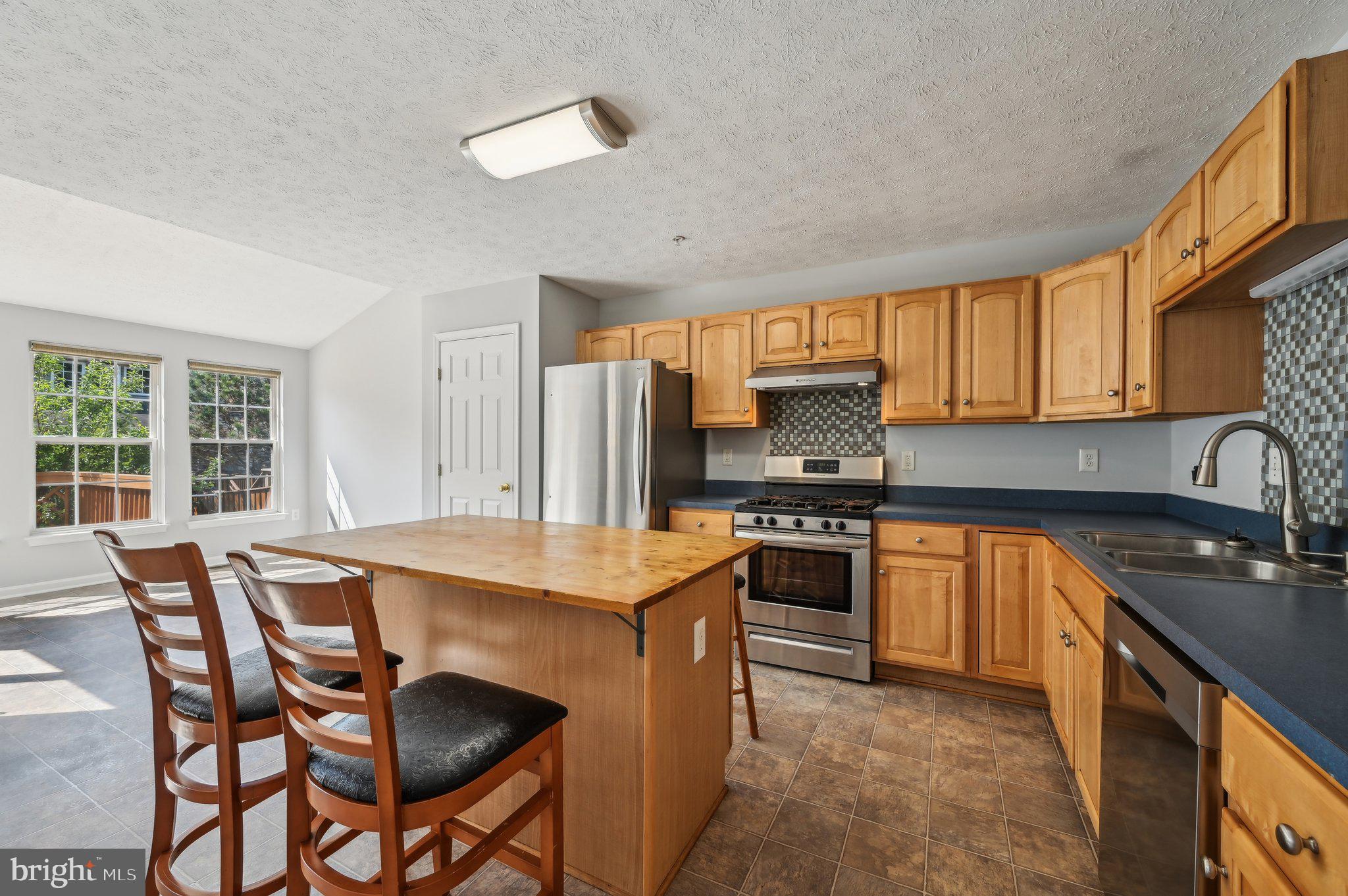 SEVEN OAKS - Residential