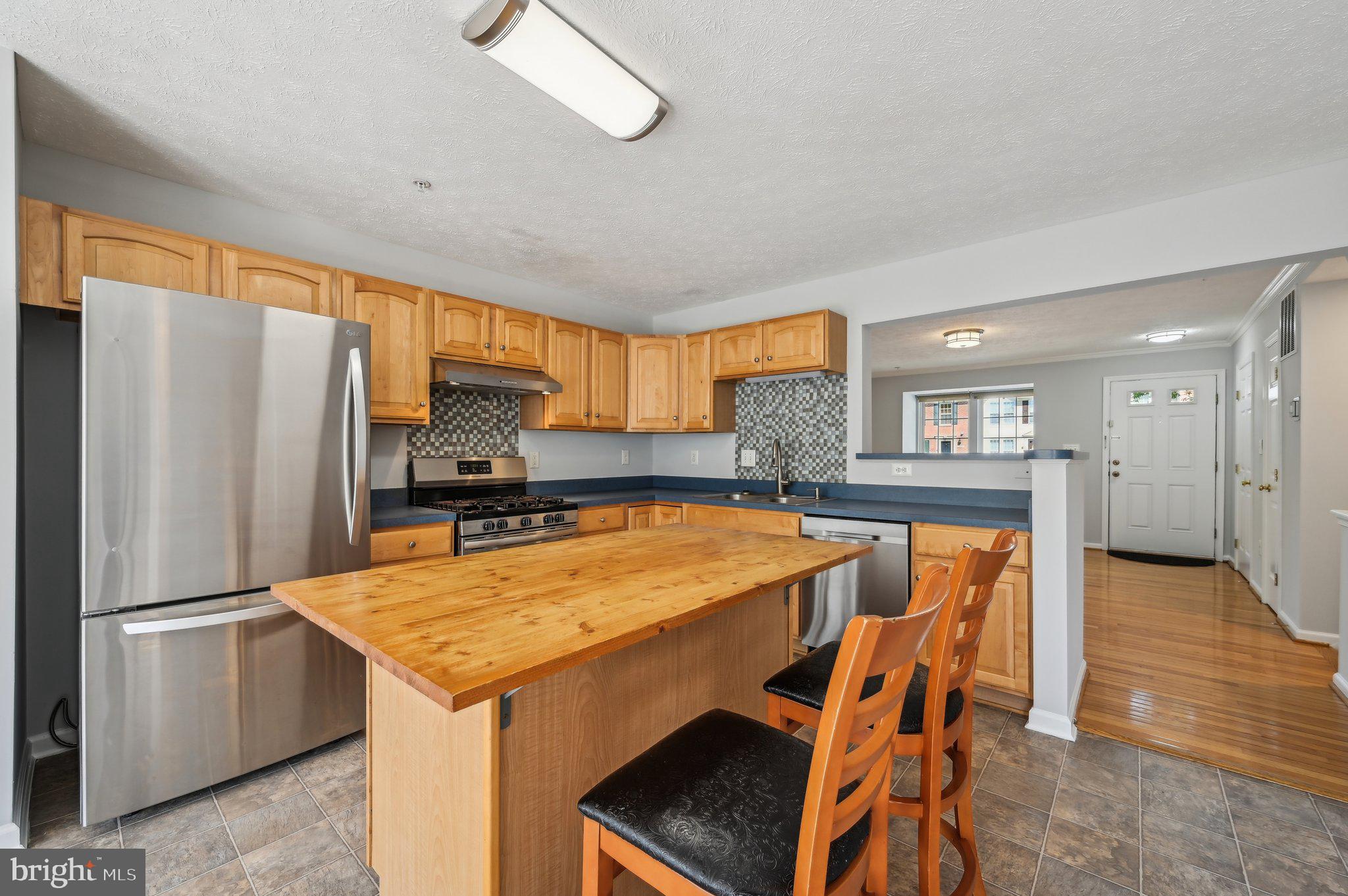 SEVEN OAKS - Residential