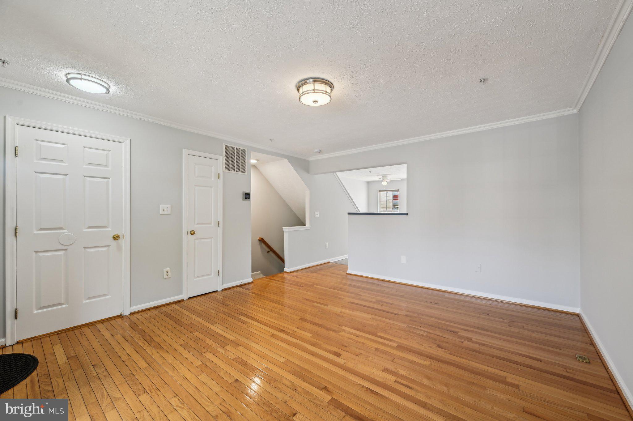 SEVEN OAKS - Residential