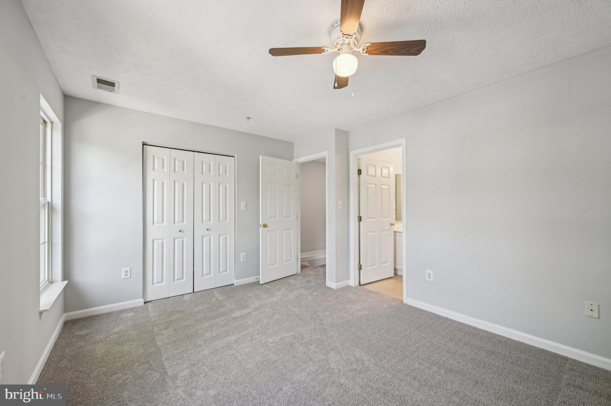 SEVEN OAKS - Residential