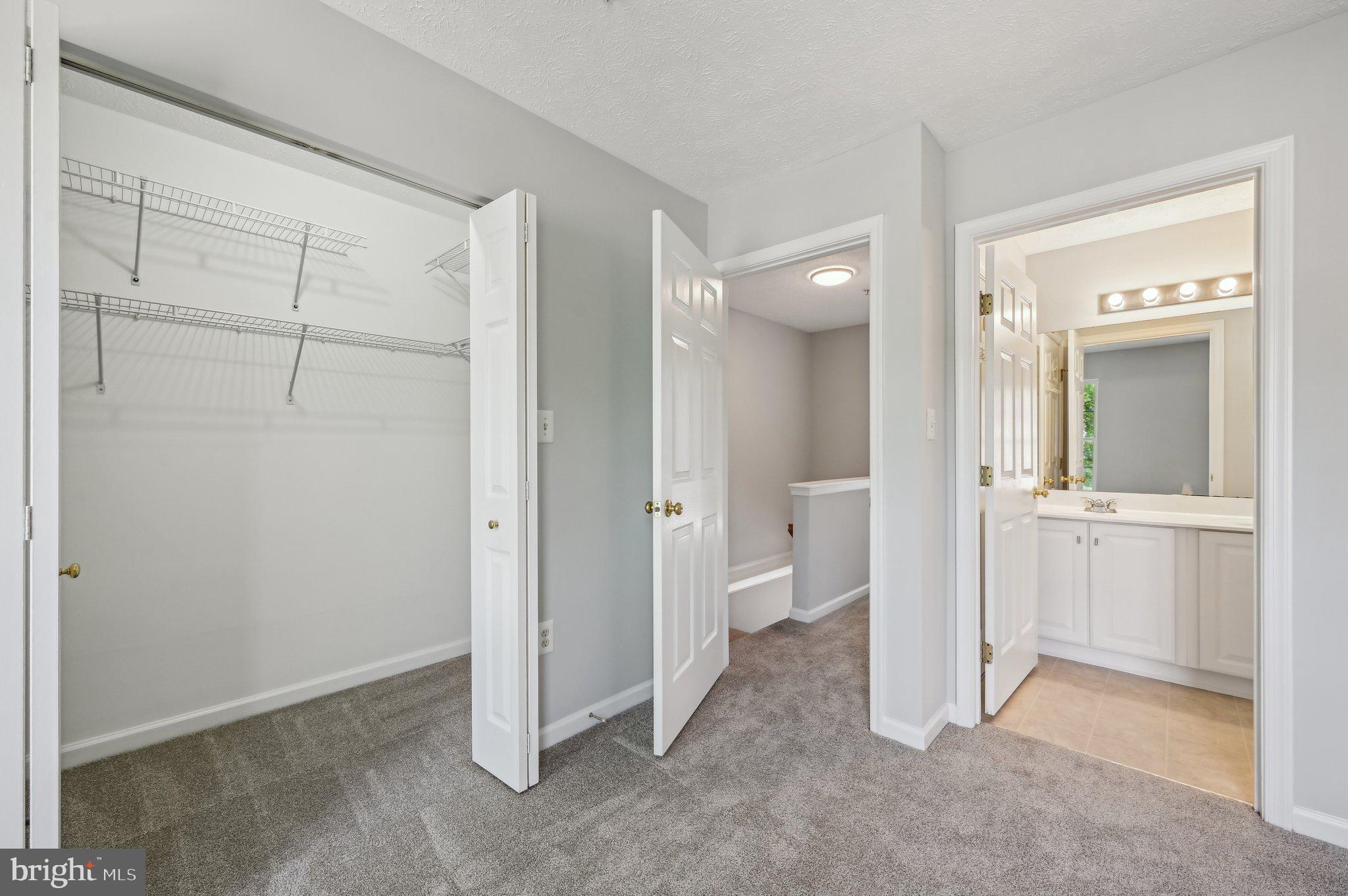 SEVEN OAKS - Residential