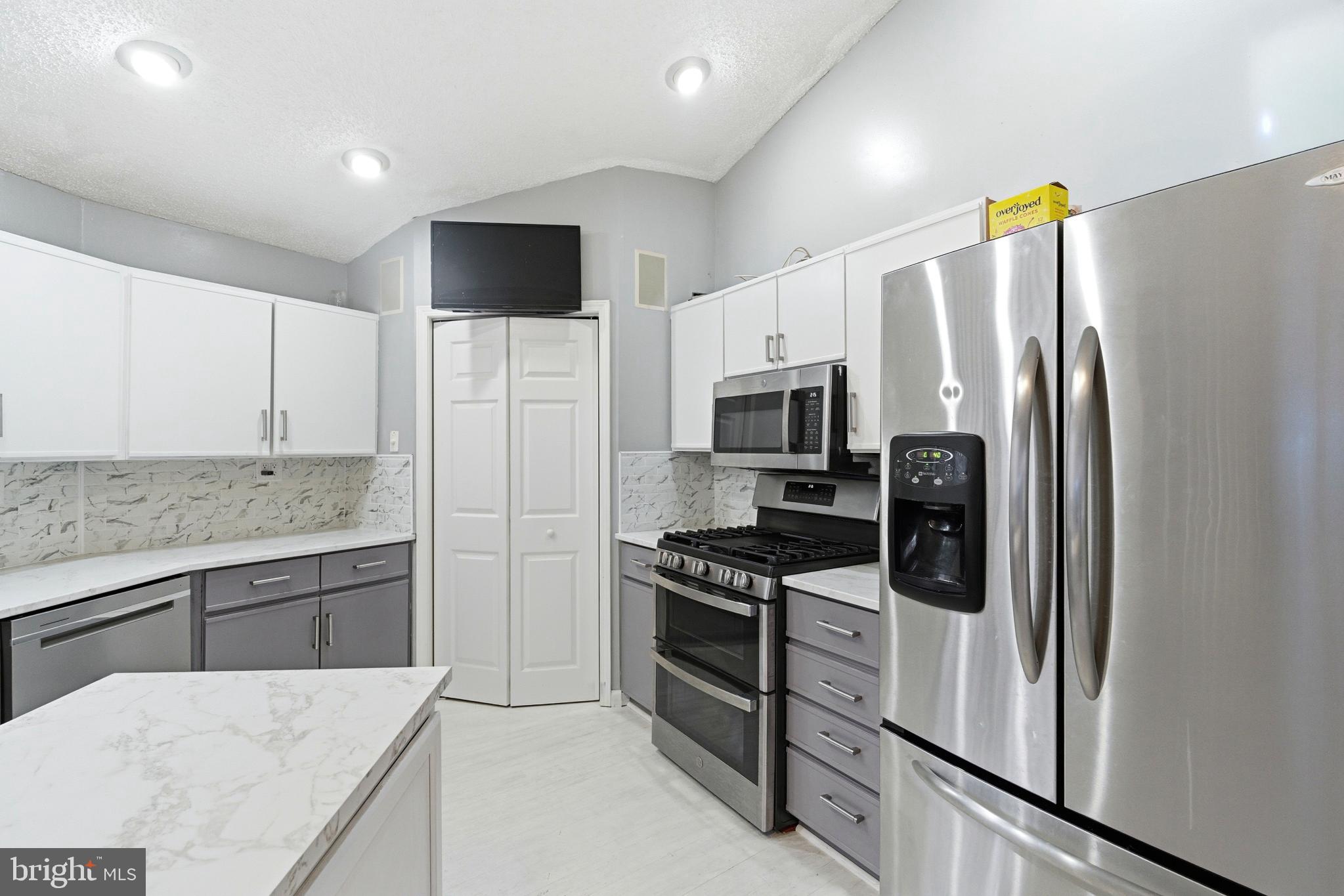 ATLANTIS - Residential