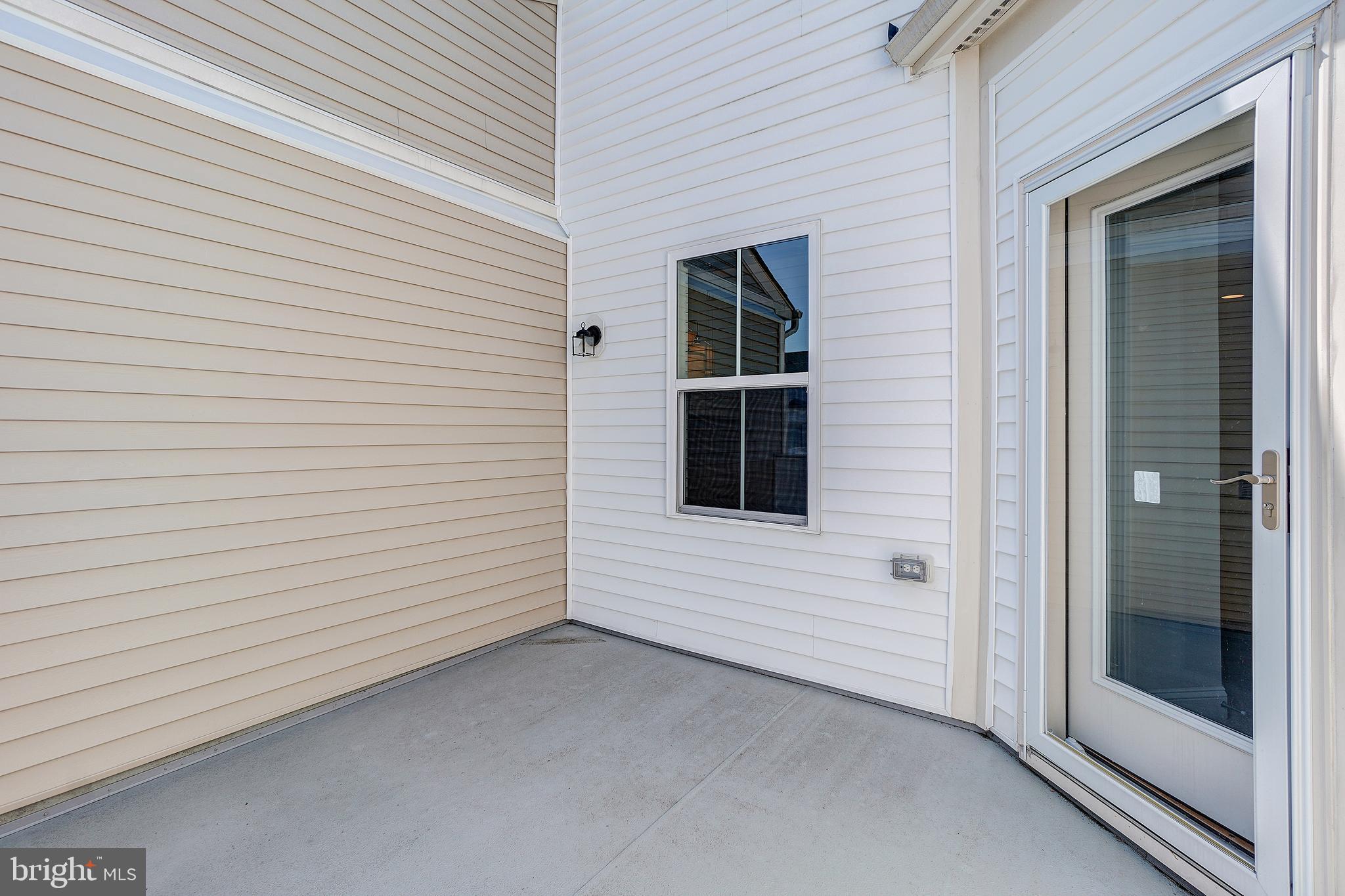 STONEY RUN - Residential Lease