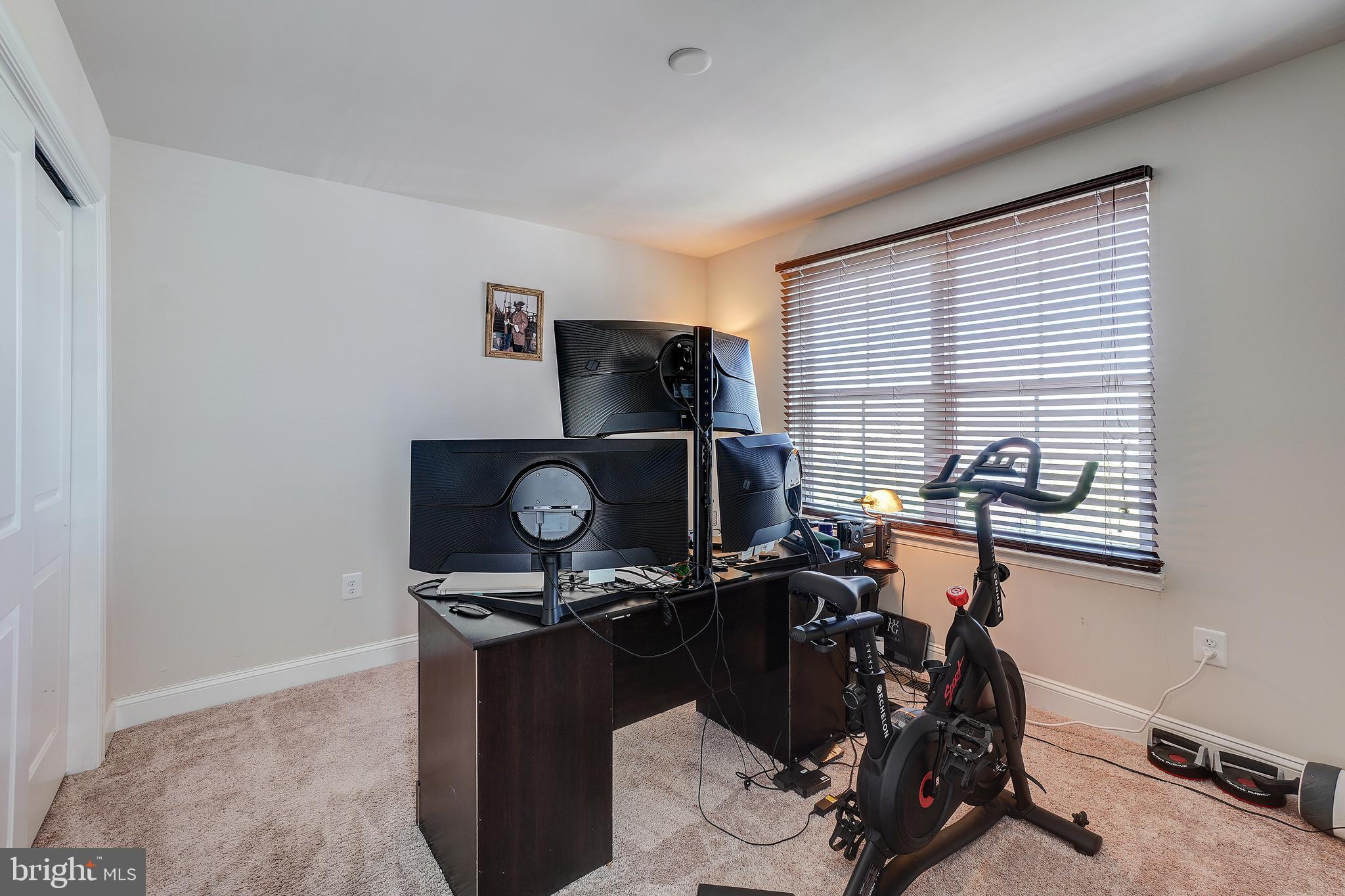 STONEY RUN - Residential Lease