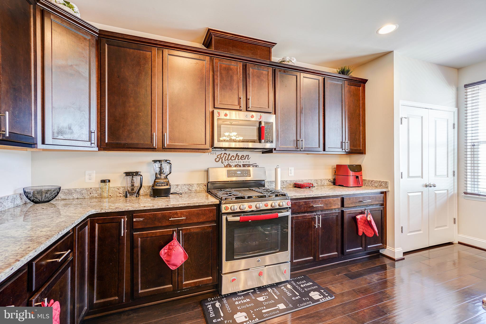 STONEY RUN - Residential Lease