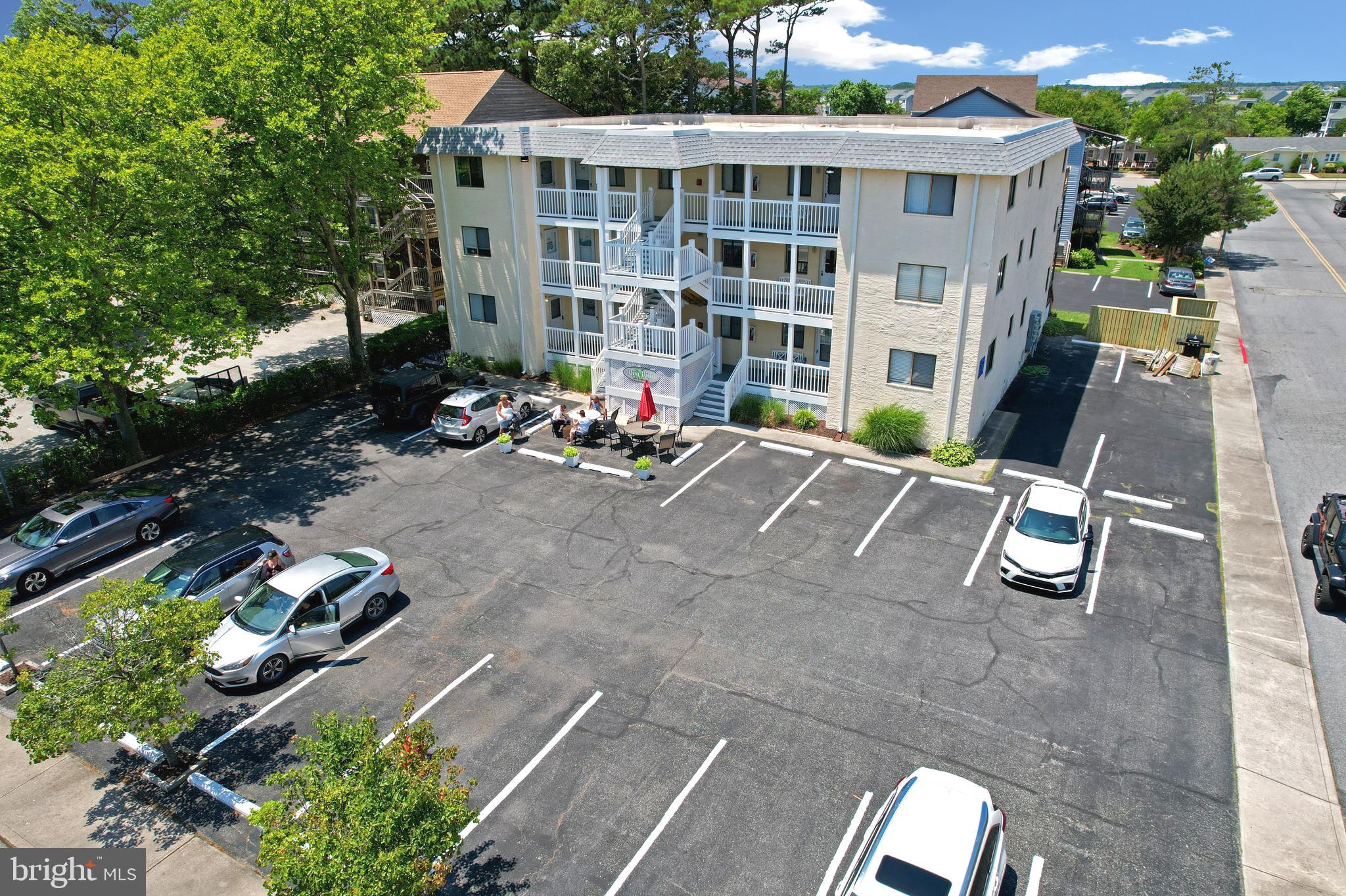 CAINE WOODS - Residential