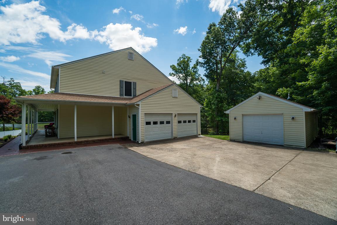 ESTATES OF LEE-JACKSON - Residential