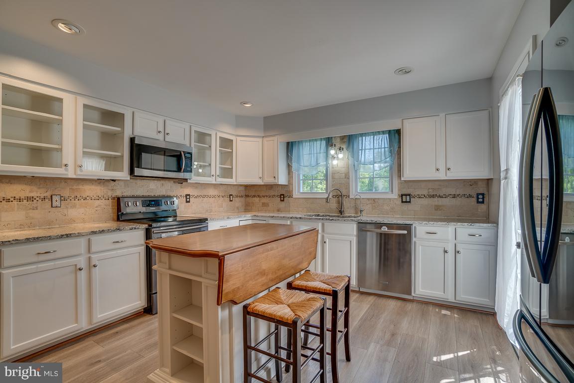 ESTATES OF LEE-JACKSON - Residential