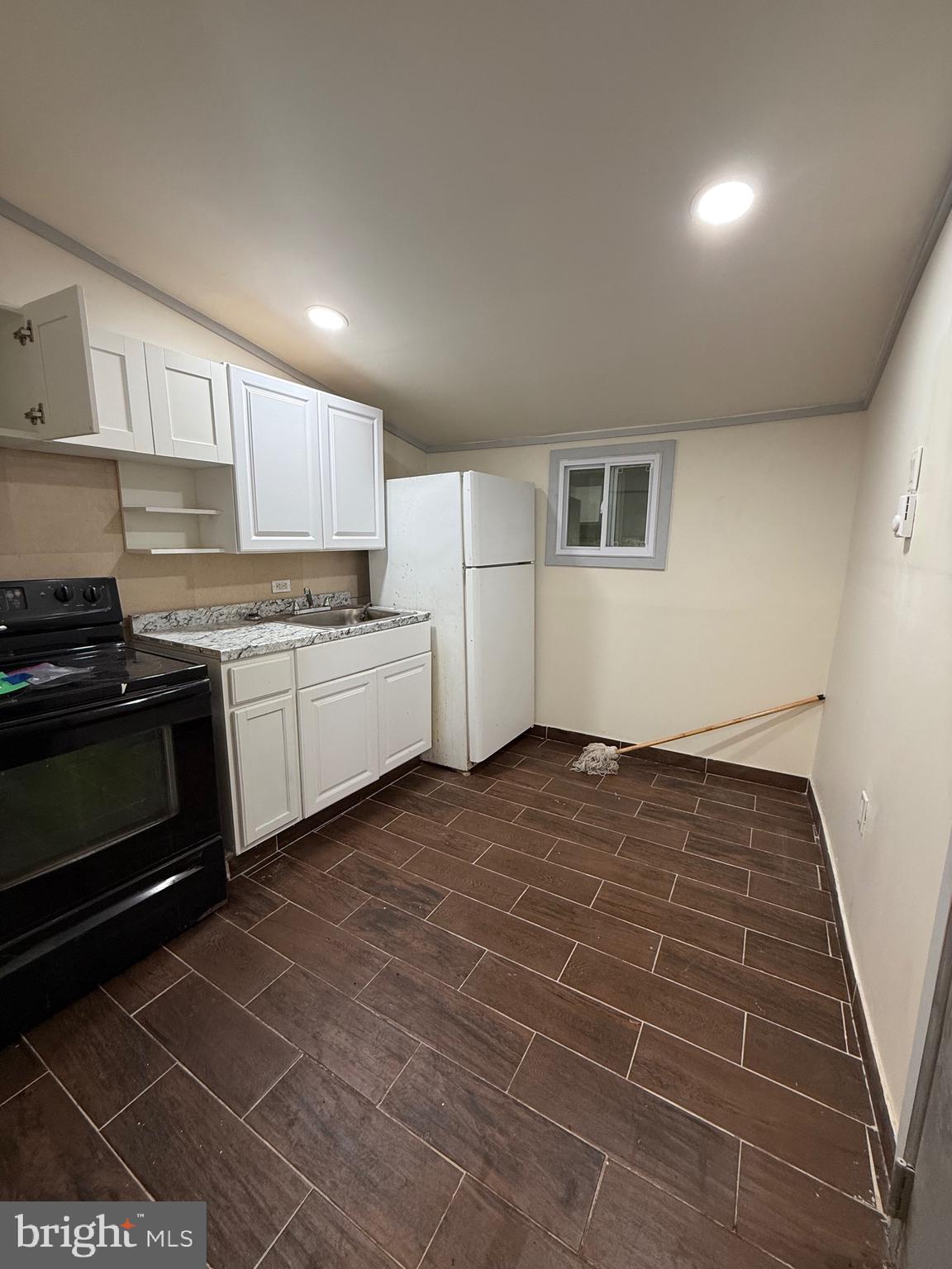 246 N 12TH STREET