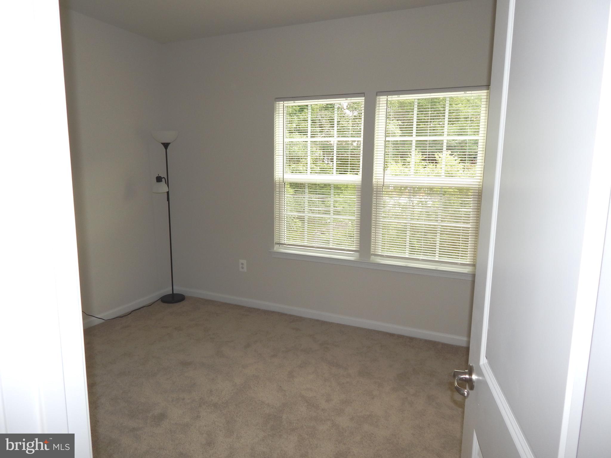 EAGLE ROW - Residential Lease