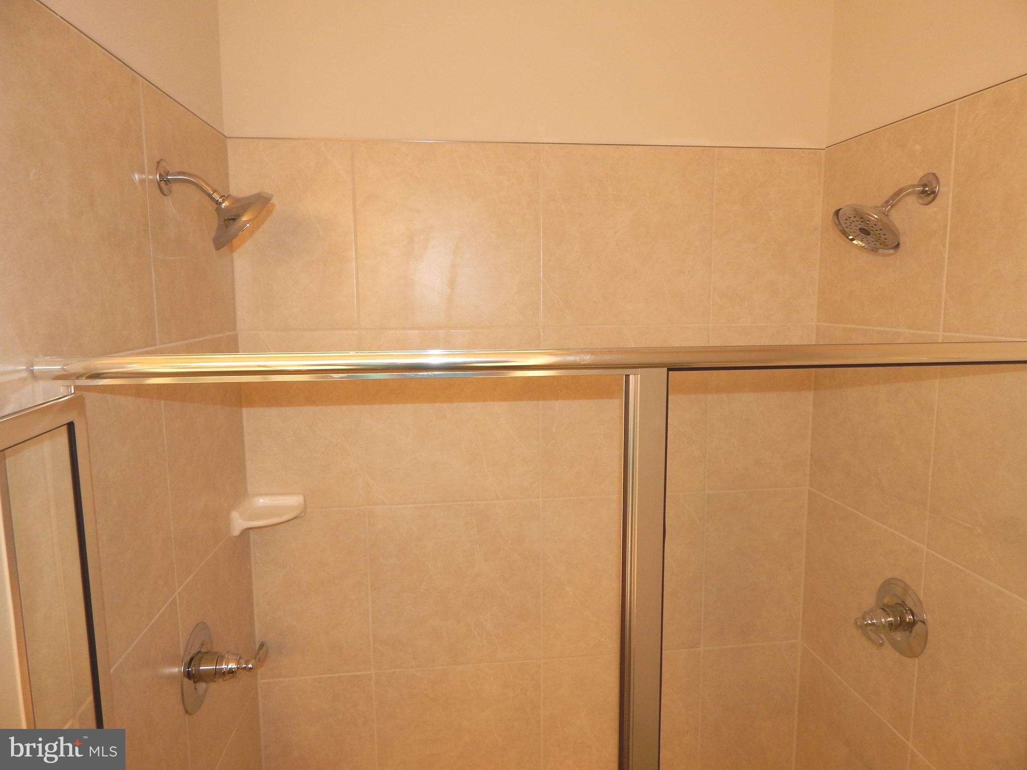 EAGLE ROW - Residential Lease