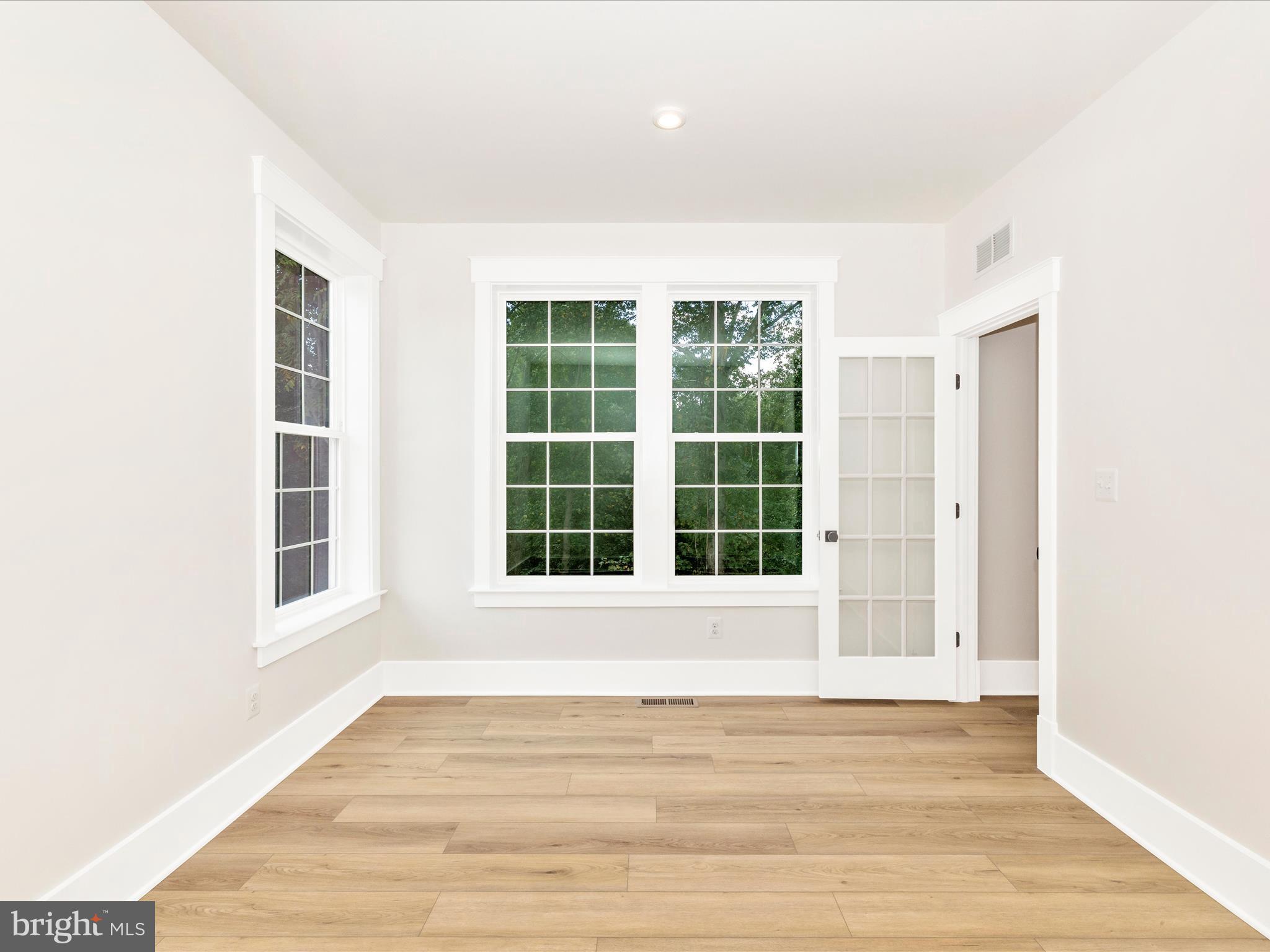 AMERICUS MANOR - Residential