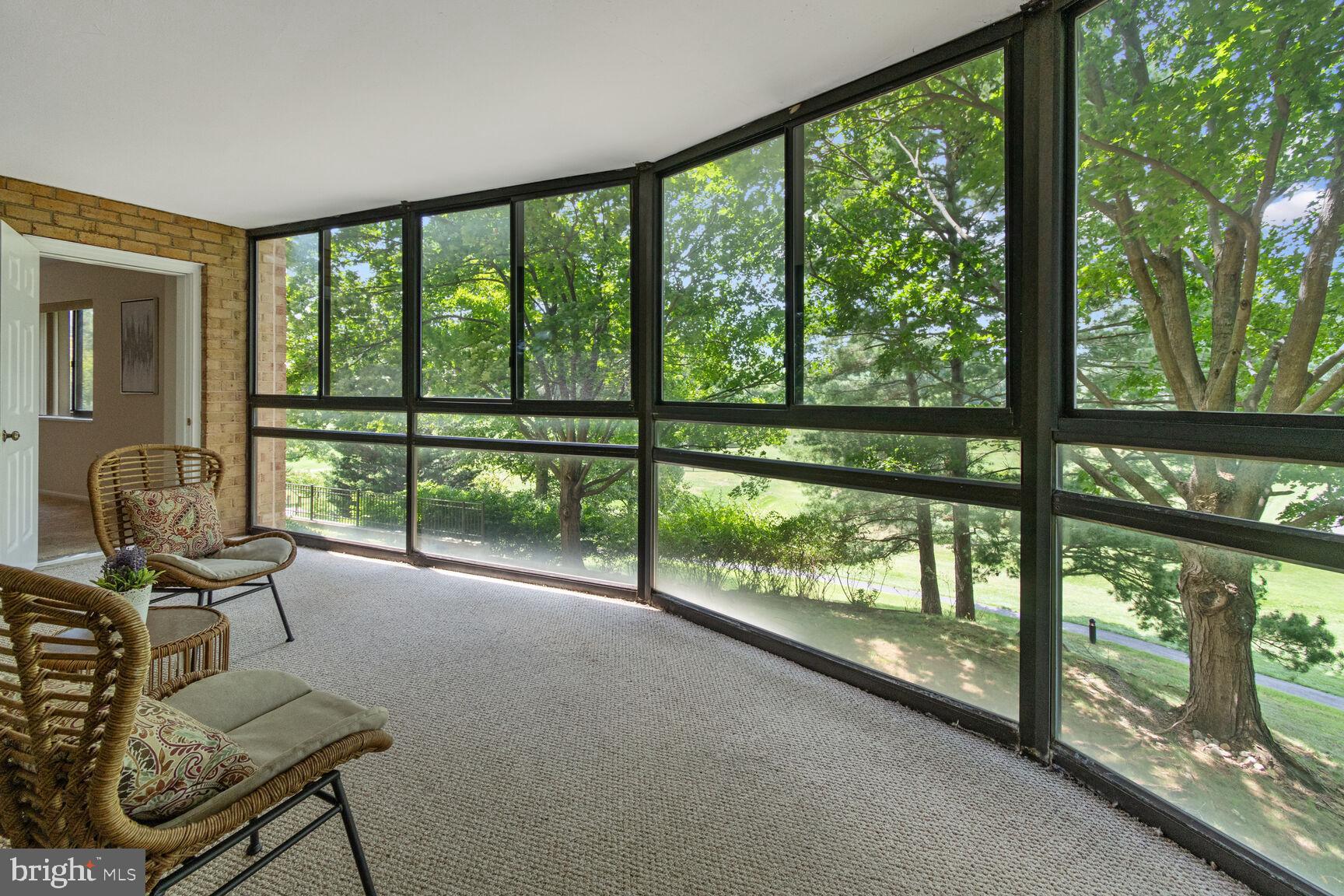 LEISURE WORLD - Residential