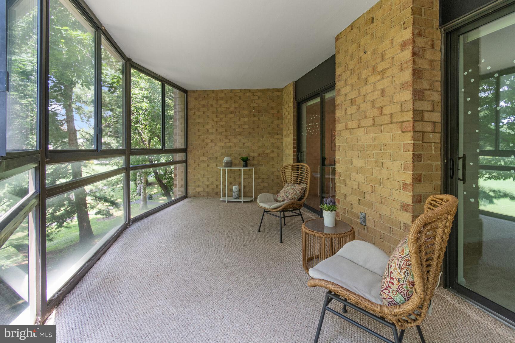 LEISURE WORLD - Residential