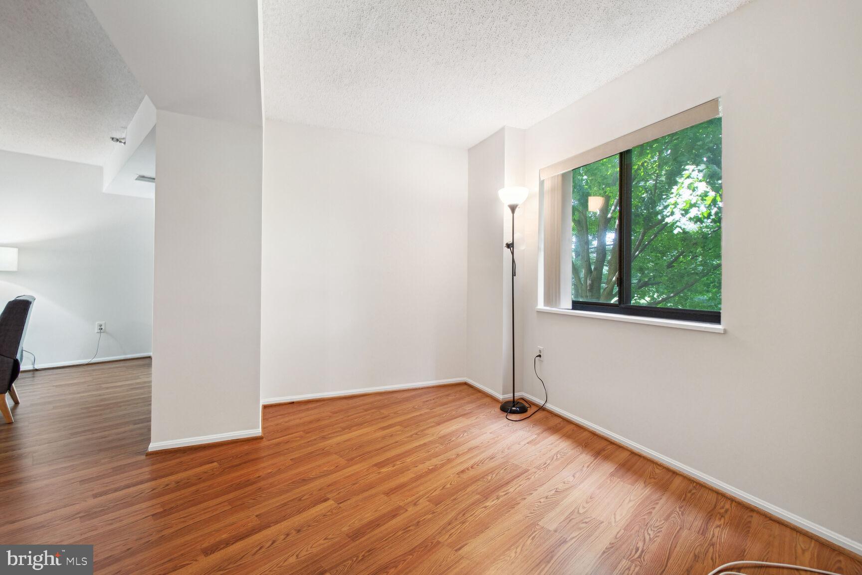 LEISURE WORLD - Residential