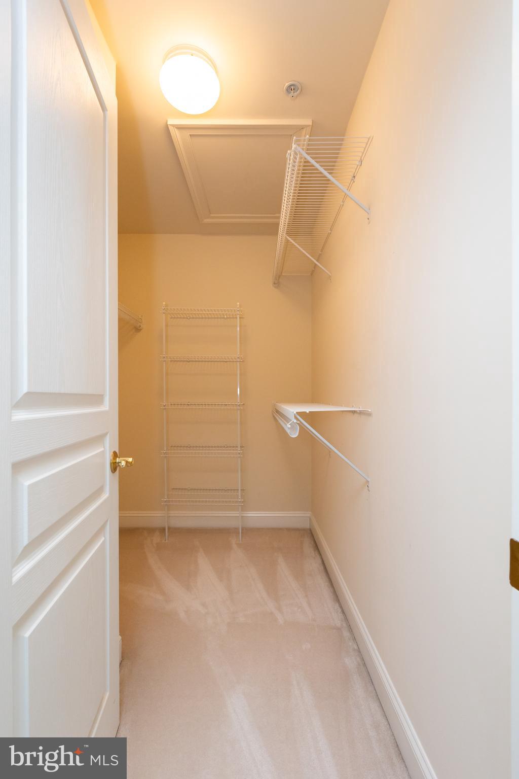 FALLSGROVE - Residential