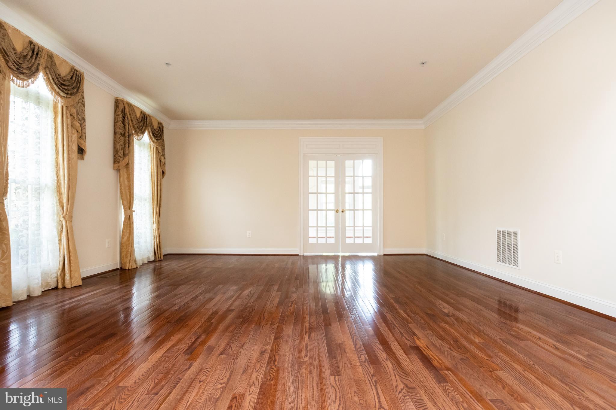 FALLSGROVE - Residential