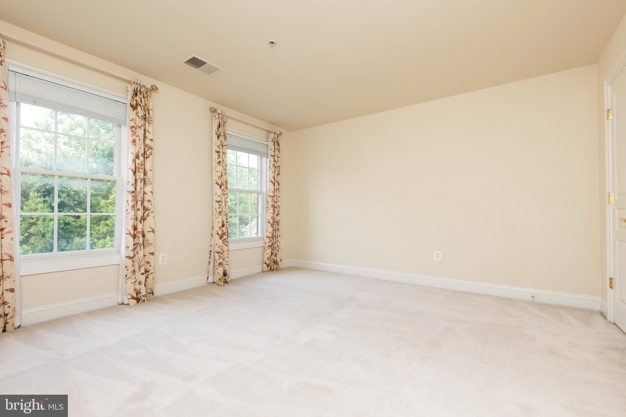 FALLSGROVE - Residential