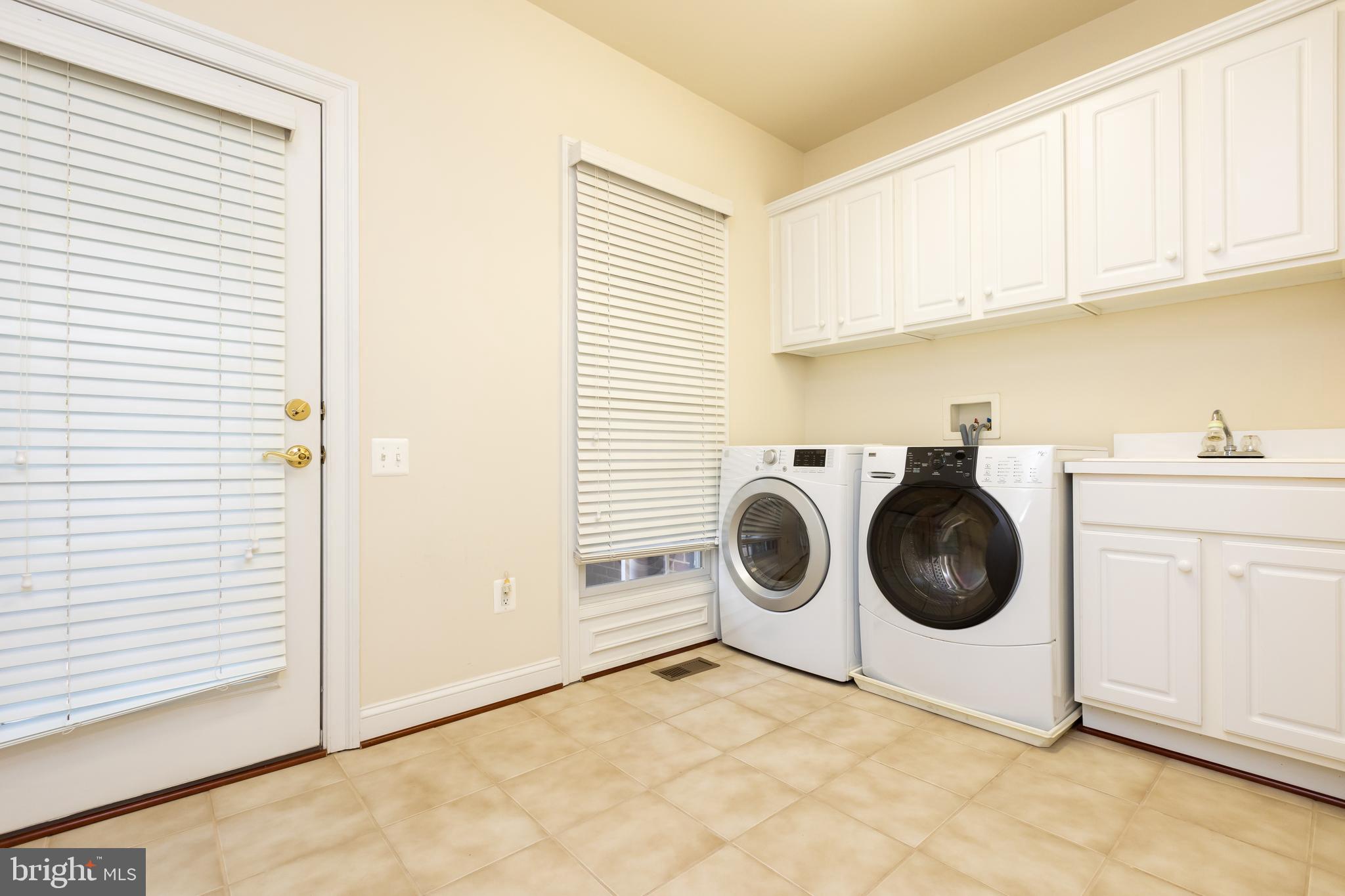 FALLSGROVE - Residential