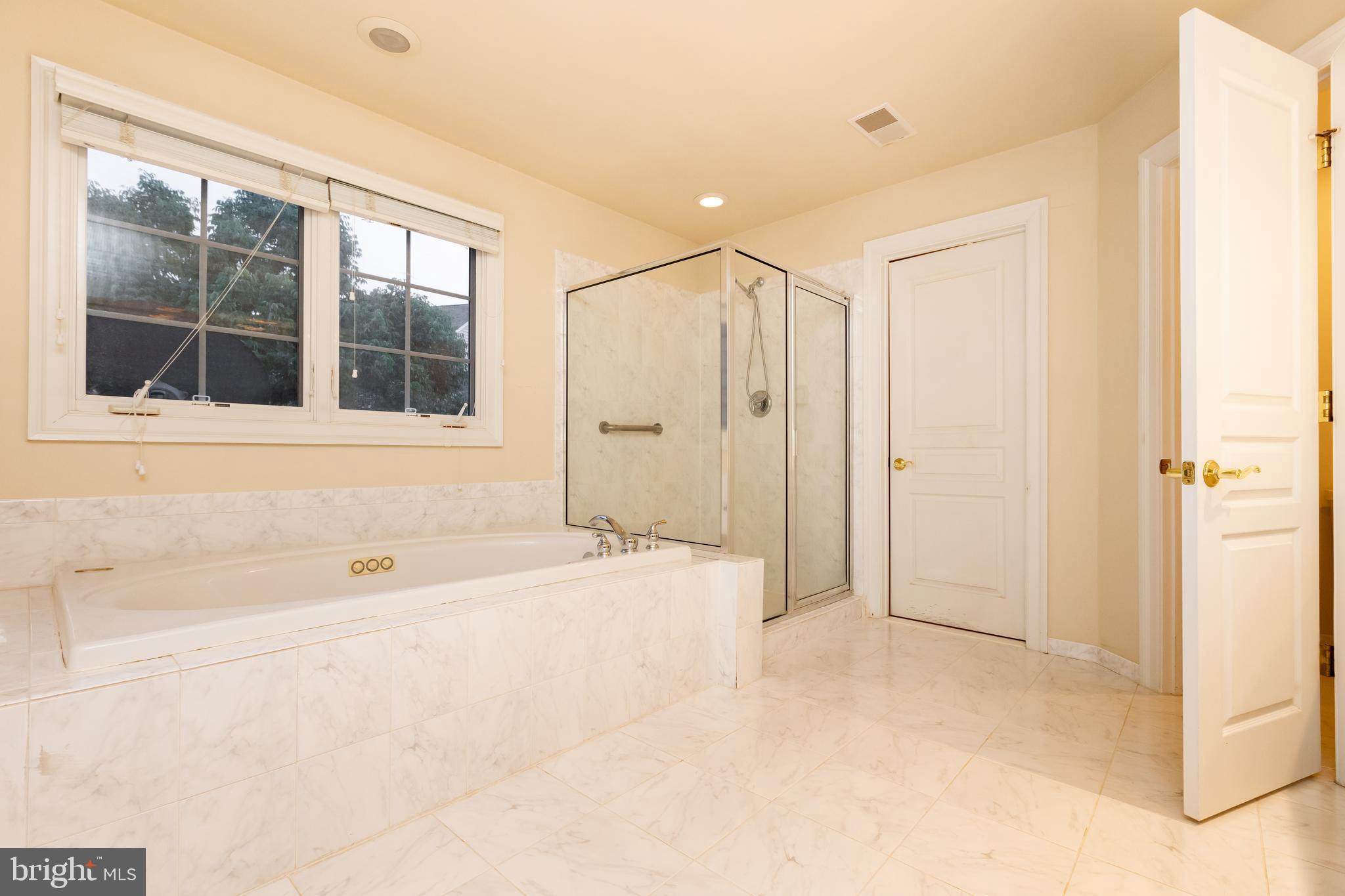 FALLSGROVE - Residential