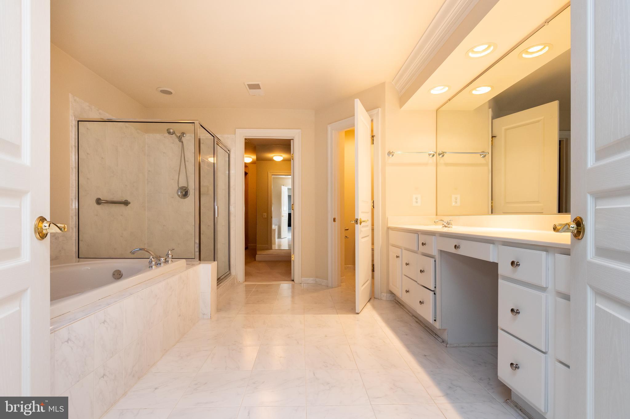 FALLSGROVE - Residential