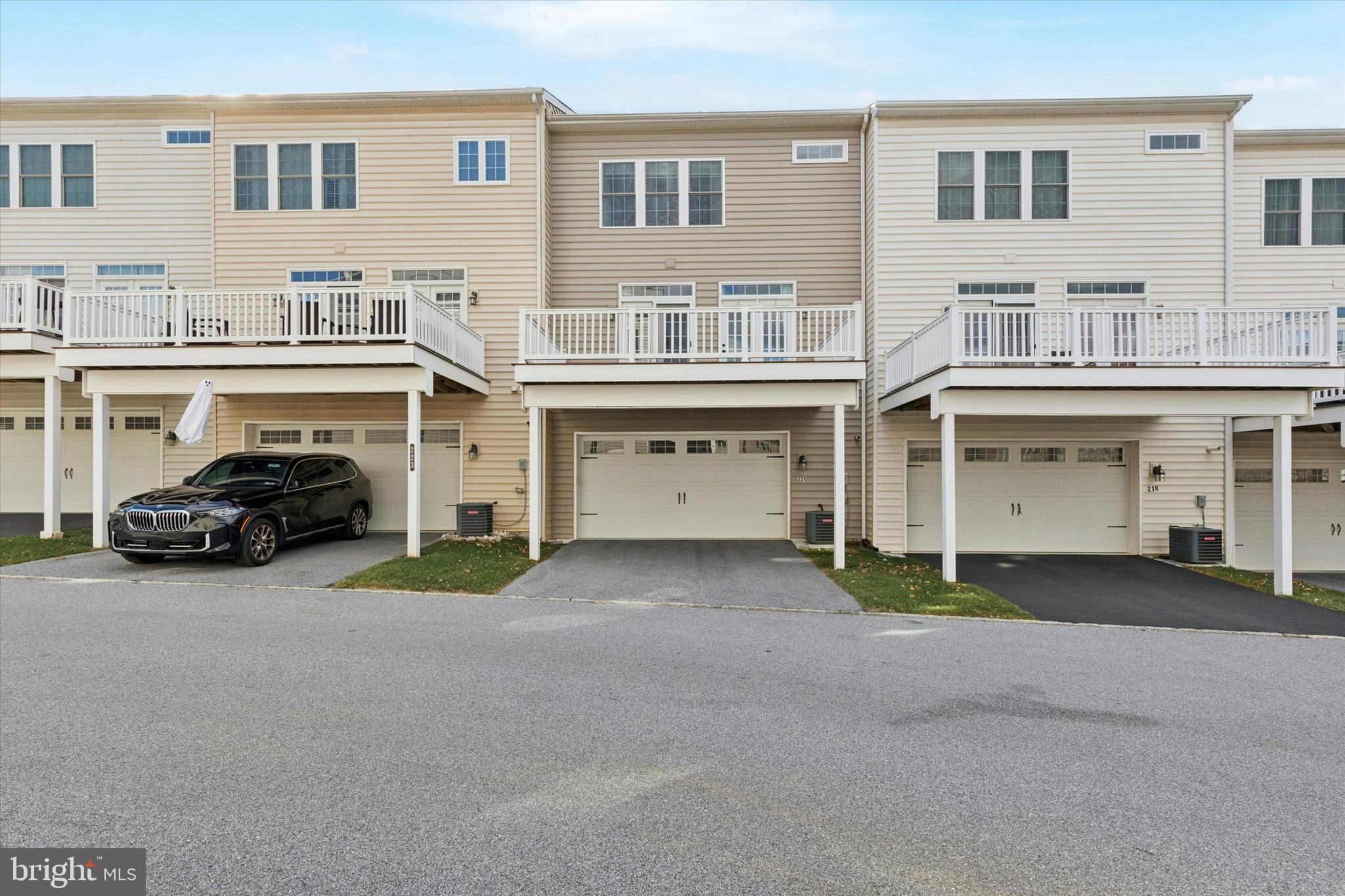 ATWATER - Residential Lease