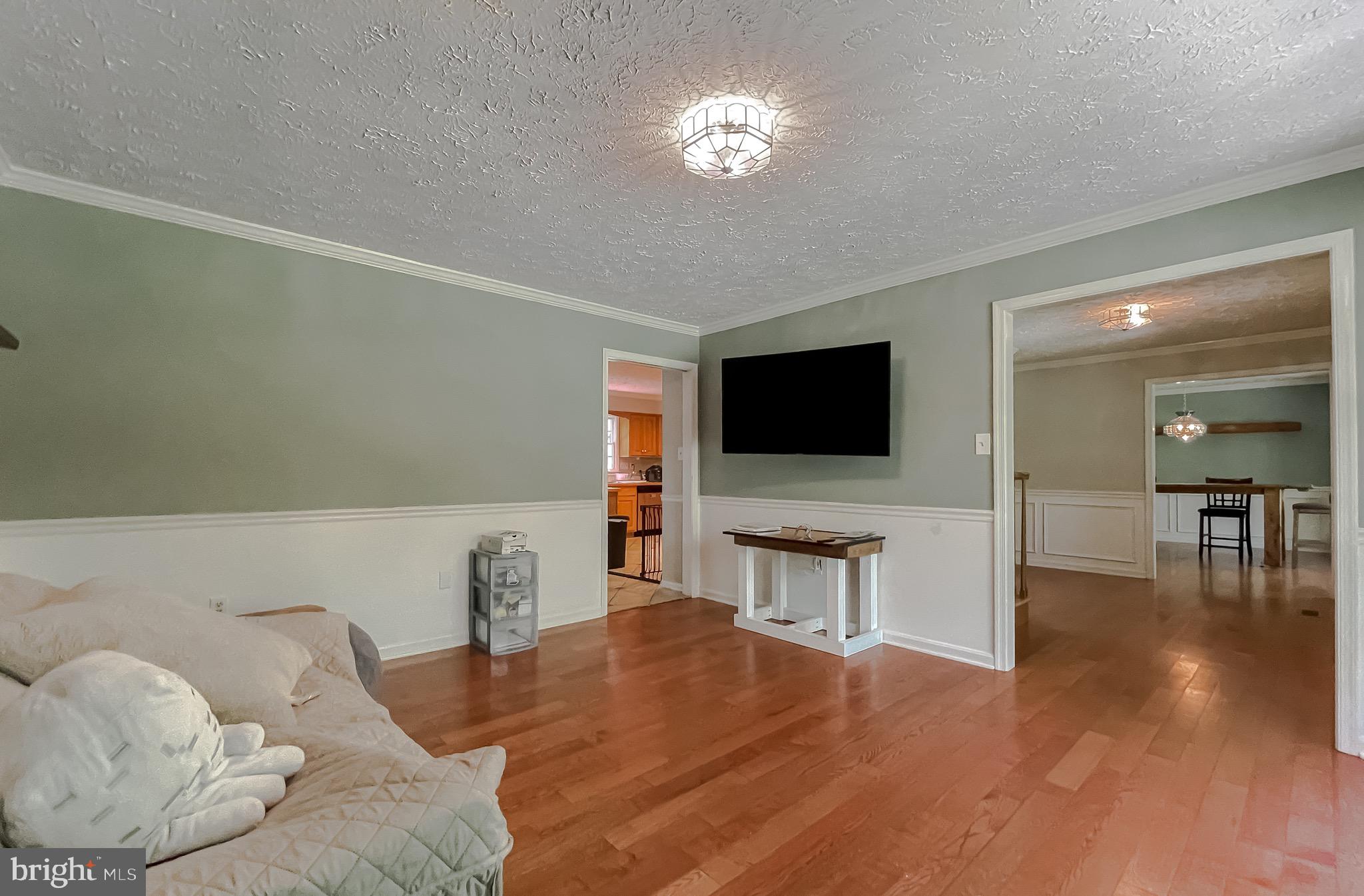 8230 ELIZABETH LANE