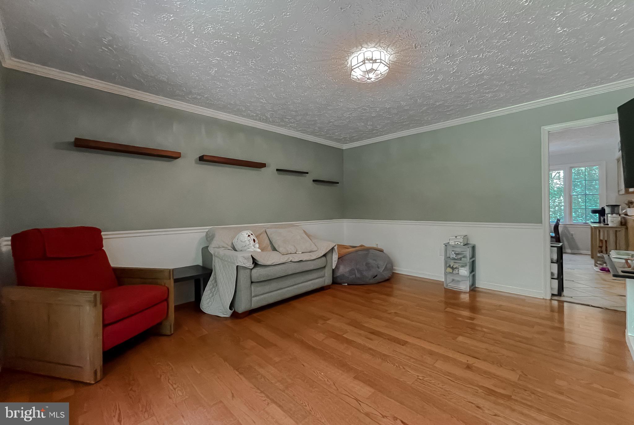 8230 ELIZABETH LANE