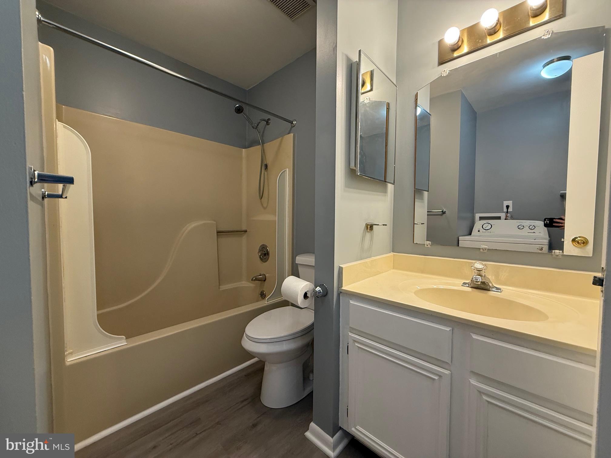 VILLAGE OF PAWNEE - Residential