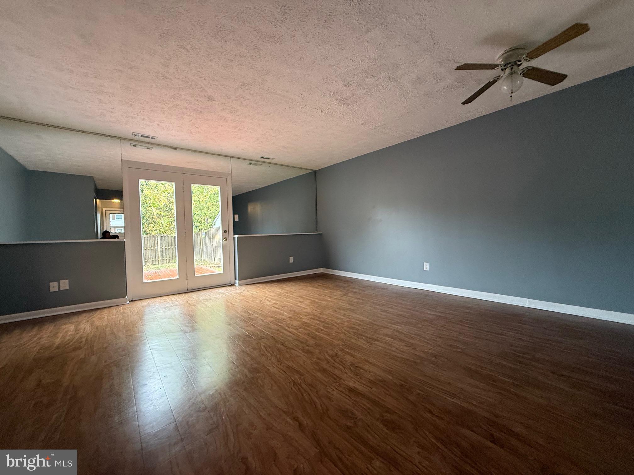 VILLAGE OF PAWNEE - Residential