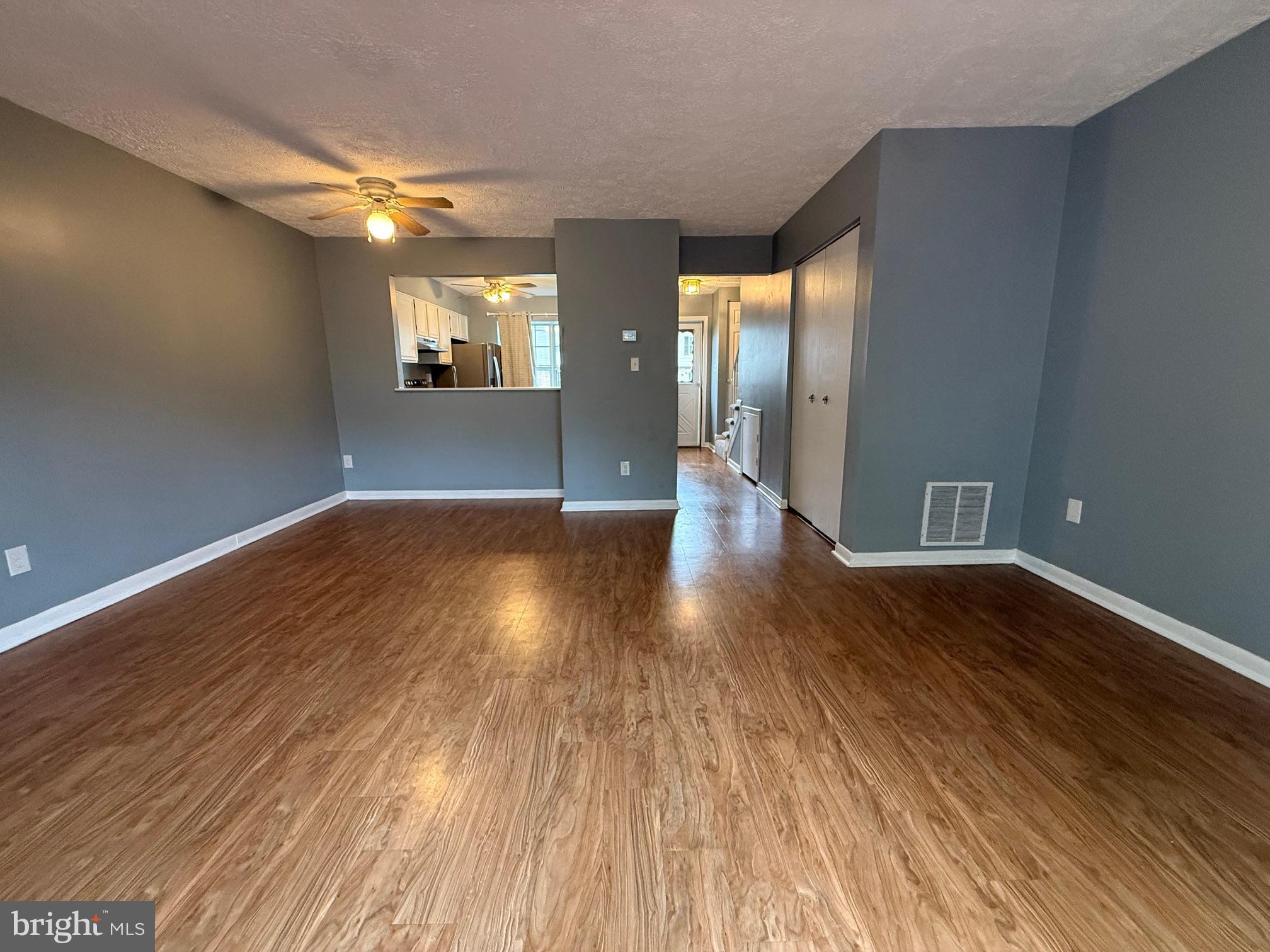 VILLAGE OF PAWNEE - Residential