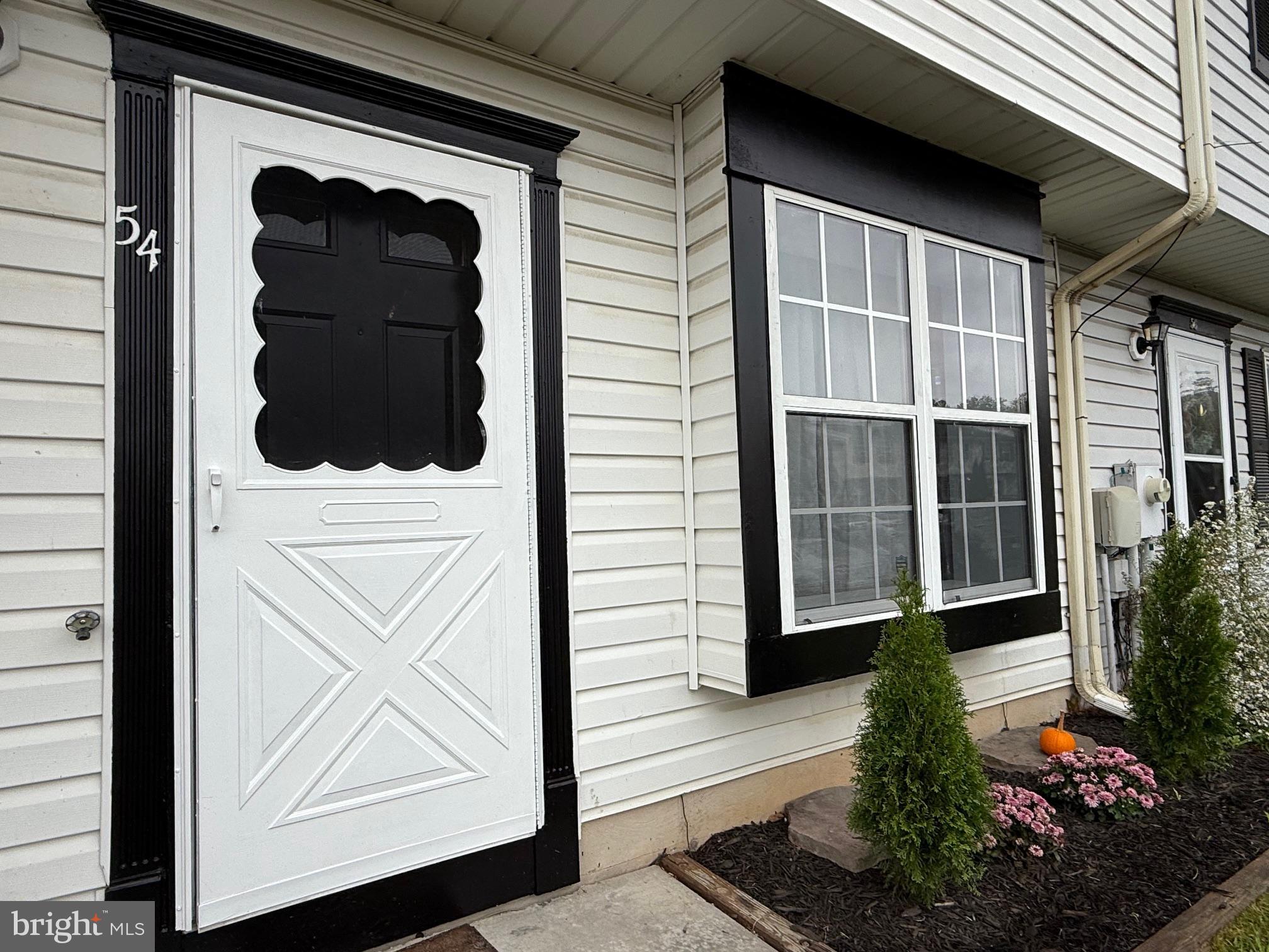 VILLAGE OF PAWNEE - Residential