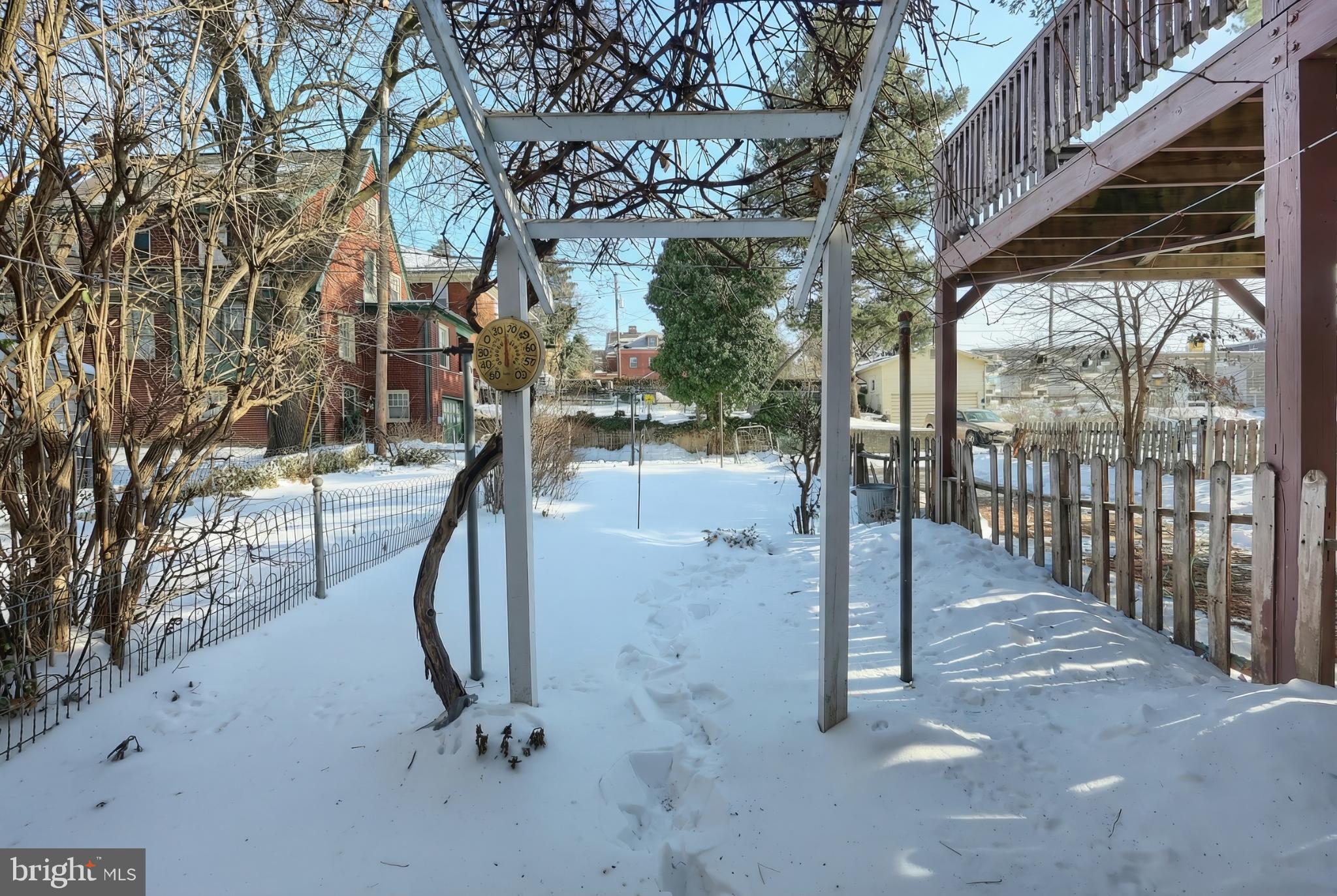 THE AVENUES - Residential