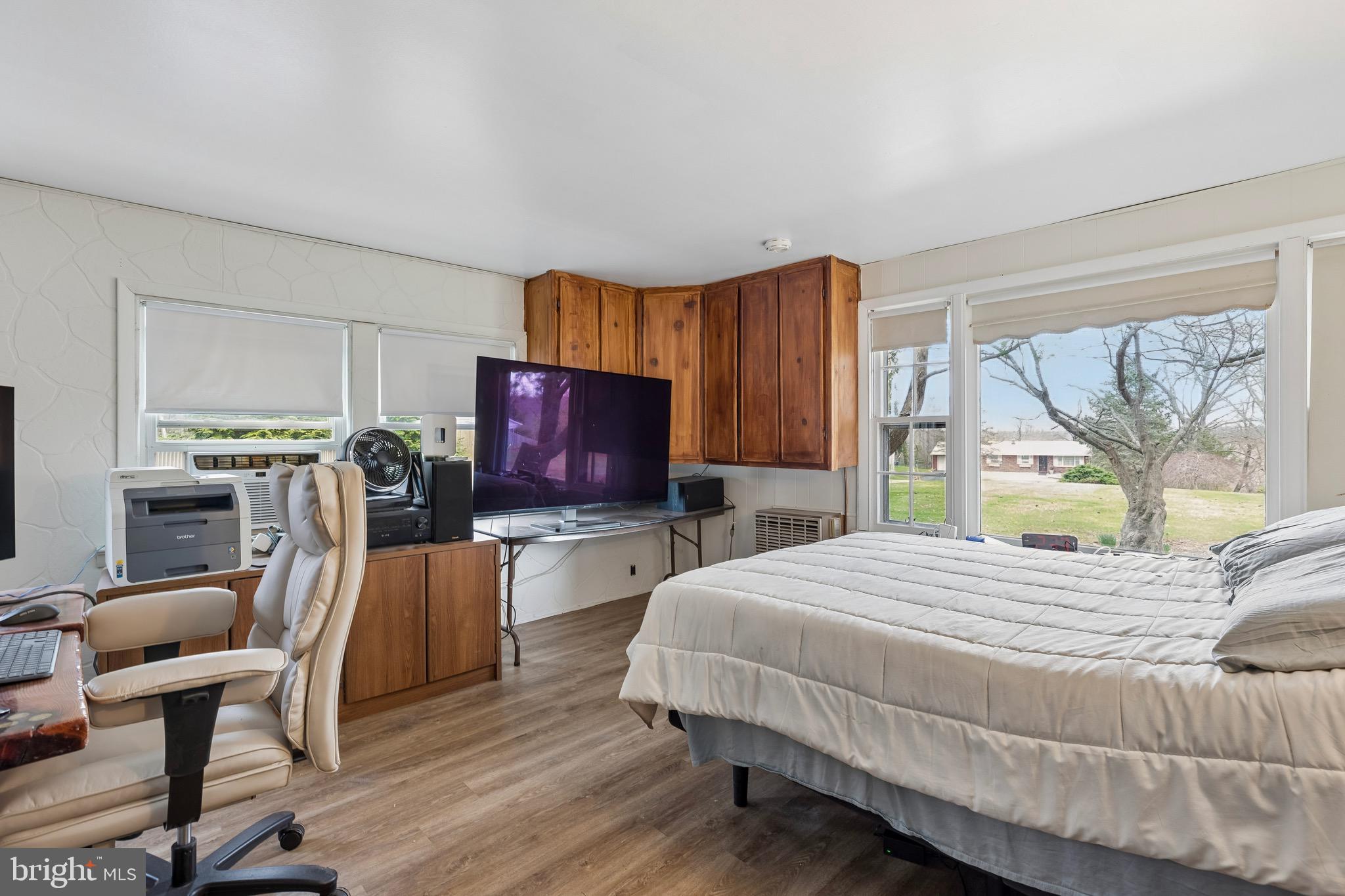 VALLEY VIEW - Residential