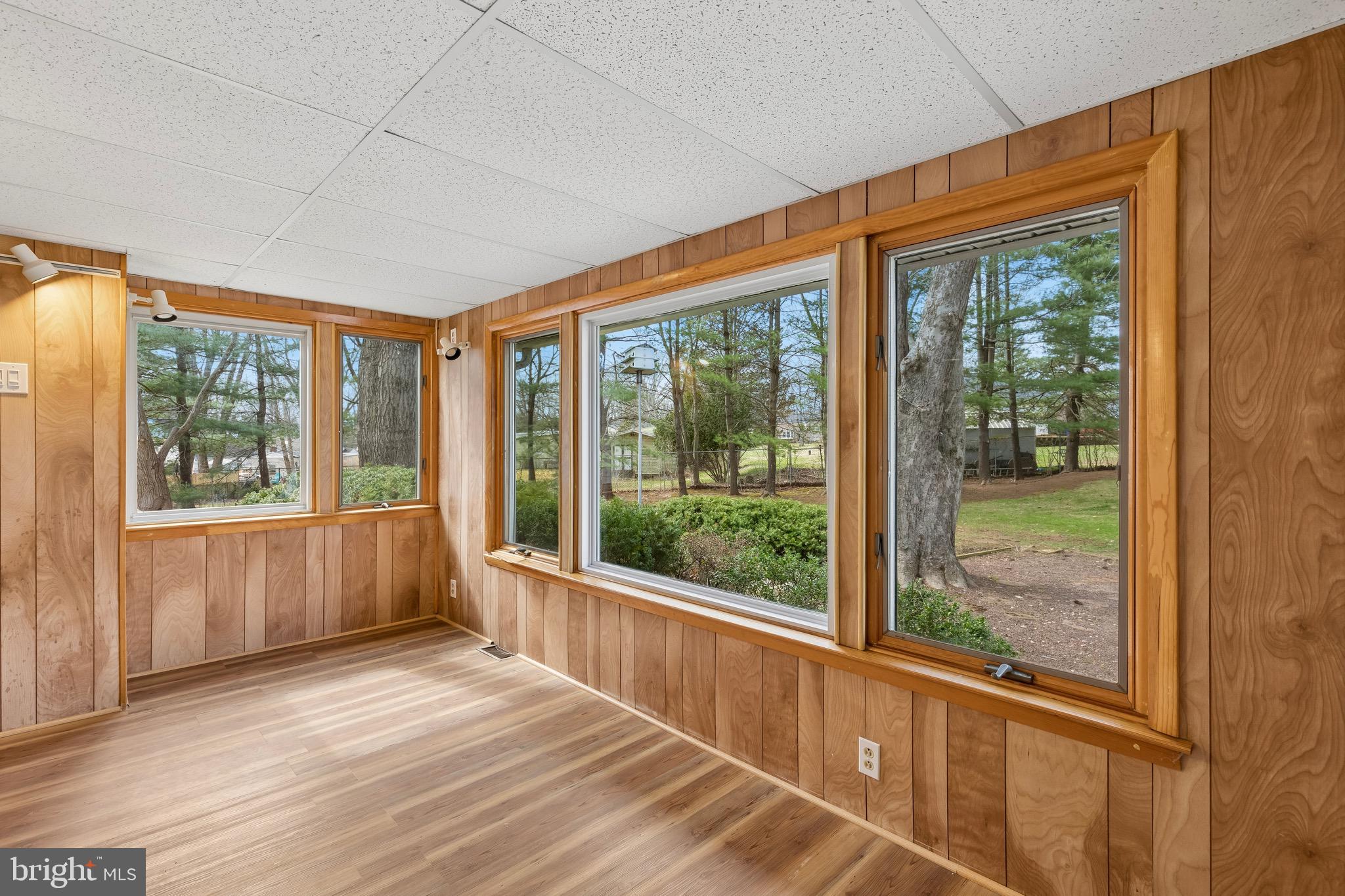 VALLEY VIEW - Residential