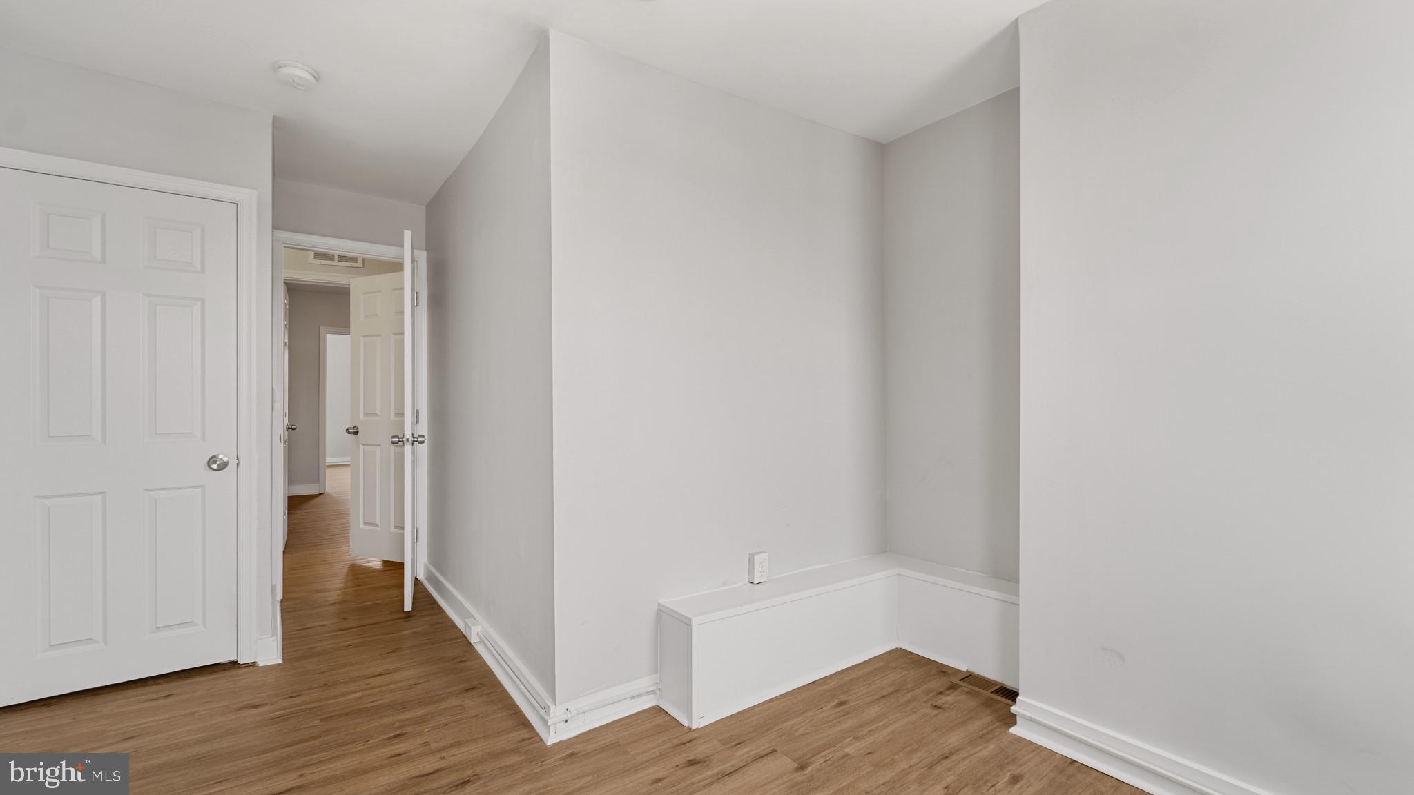 MADISON EASTEND - Residential Lease