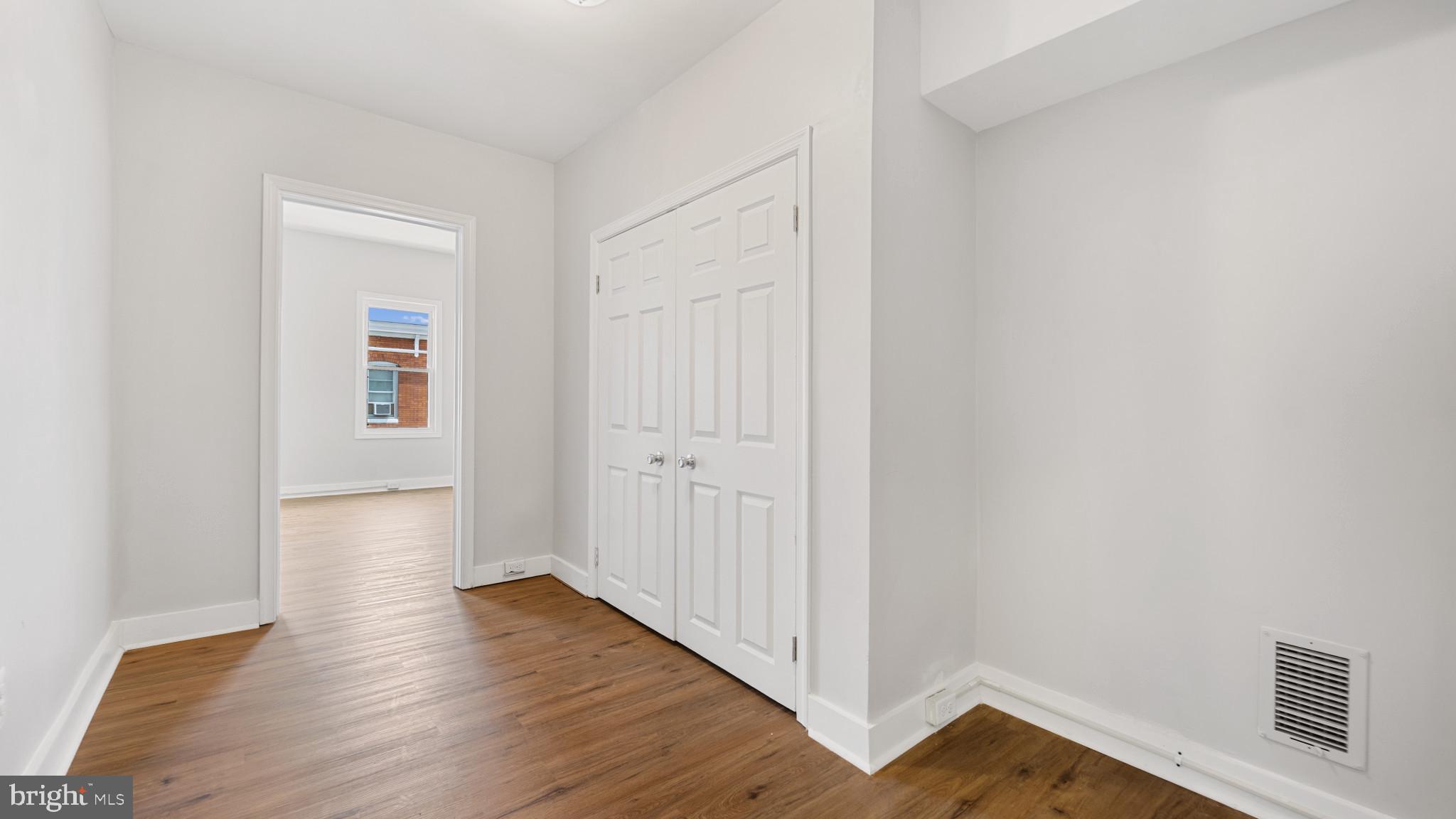 MADISON EASTEND - Residential Lease