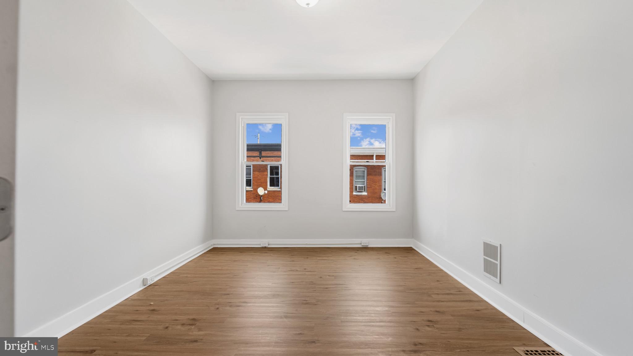 MADISON EASTEND - Residential Lease