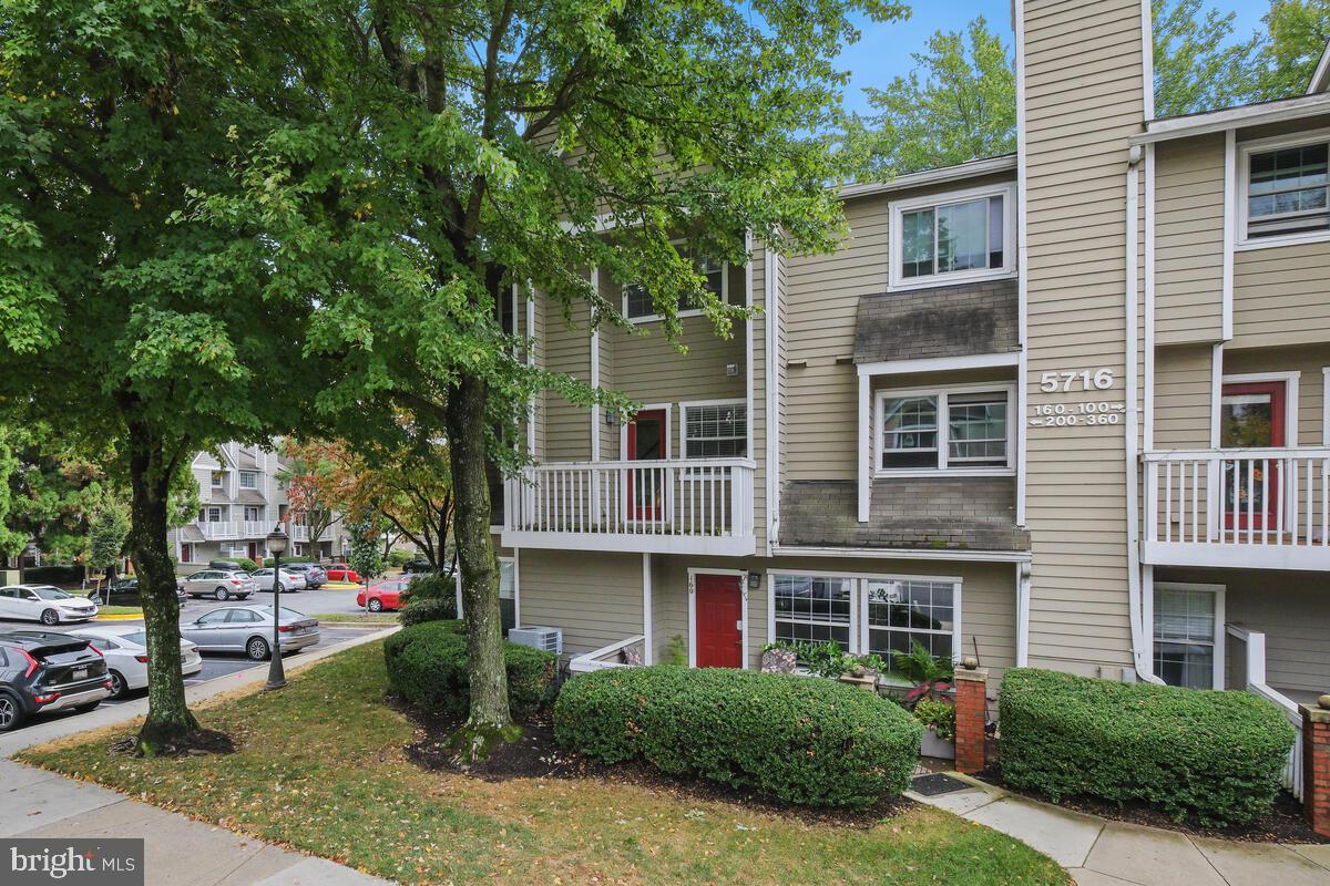 5716 CHAPMAN MILL DRIVE 200