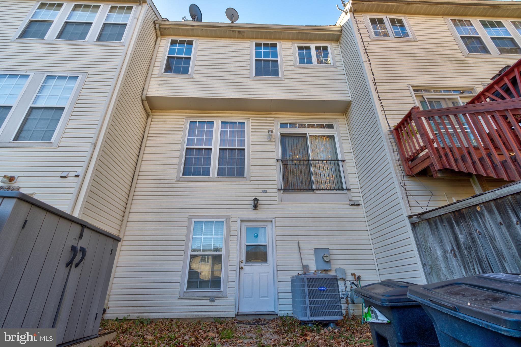 WOODVIEW VILLAGE - Residential