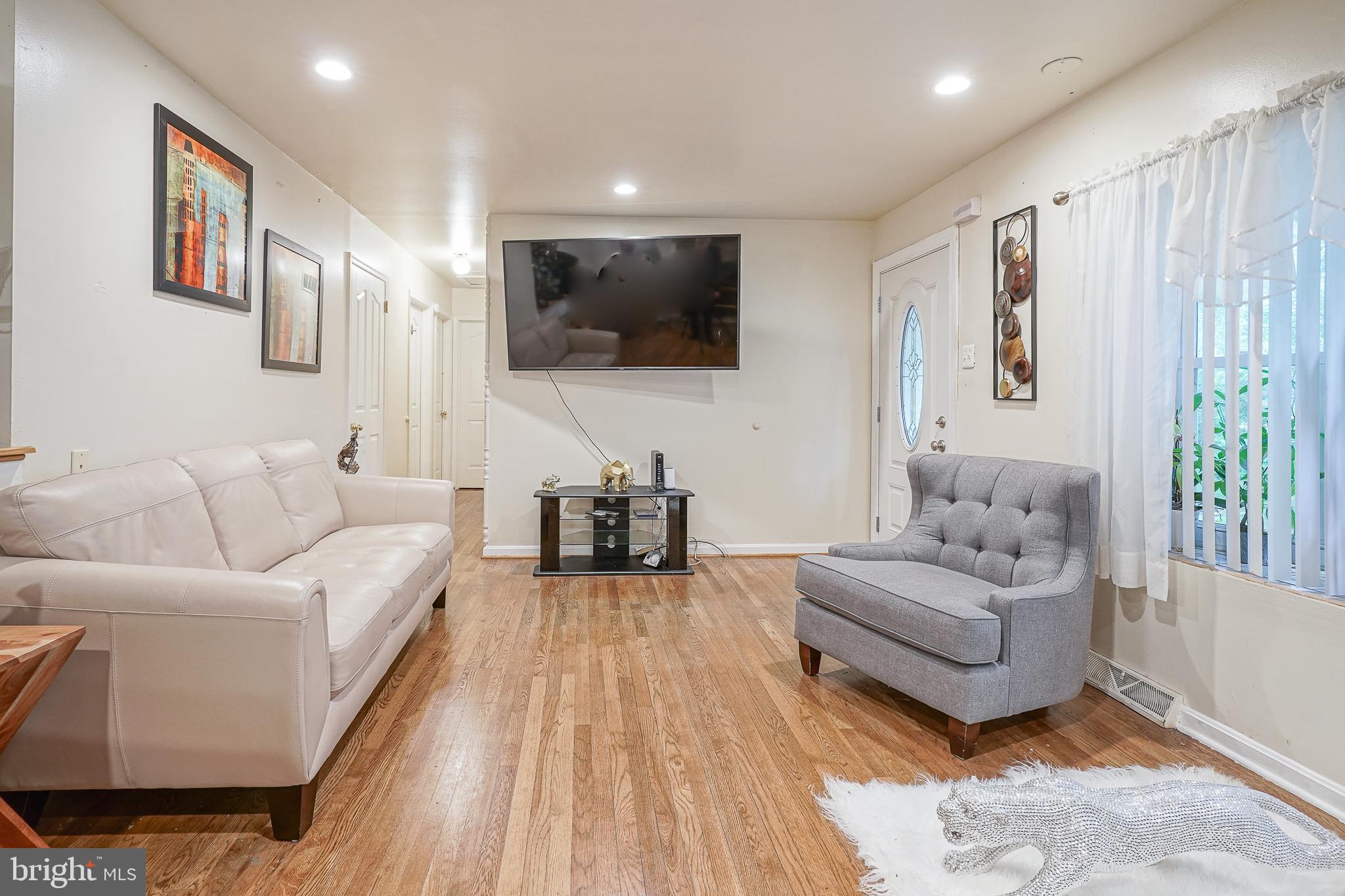 2313 BRANCH PIKE