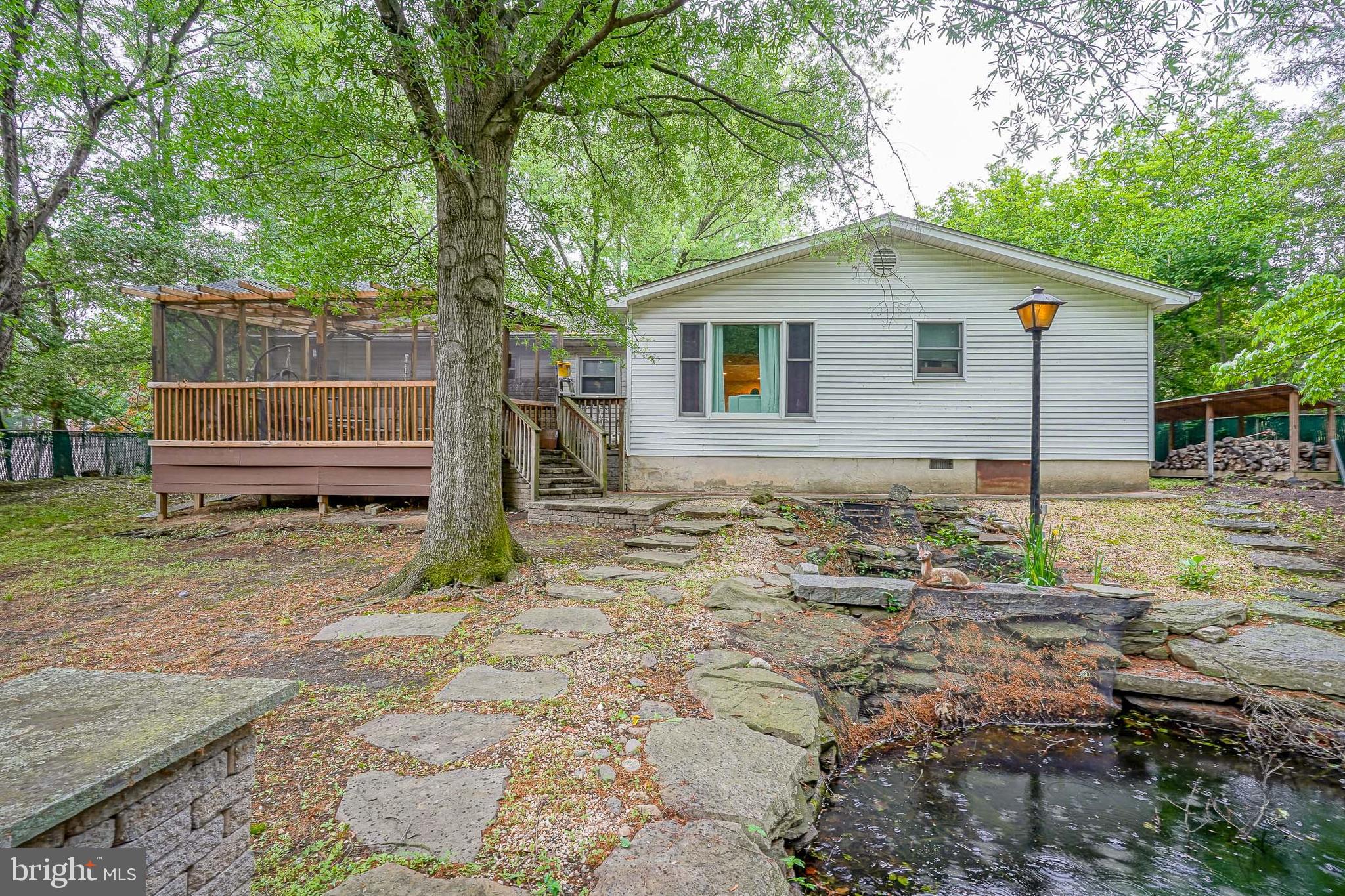 2313 BRANCH PIKE