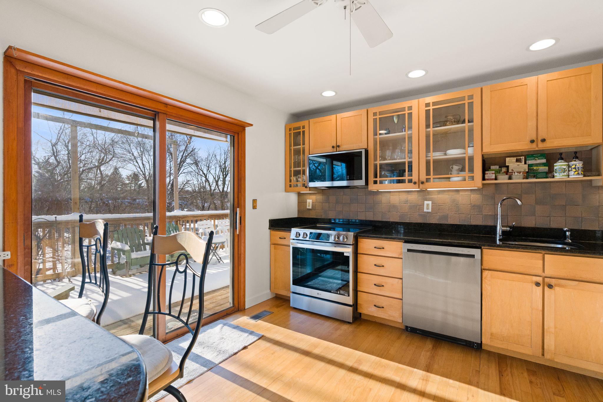 LAFAYETTE HILL - Residential