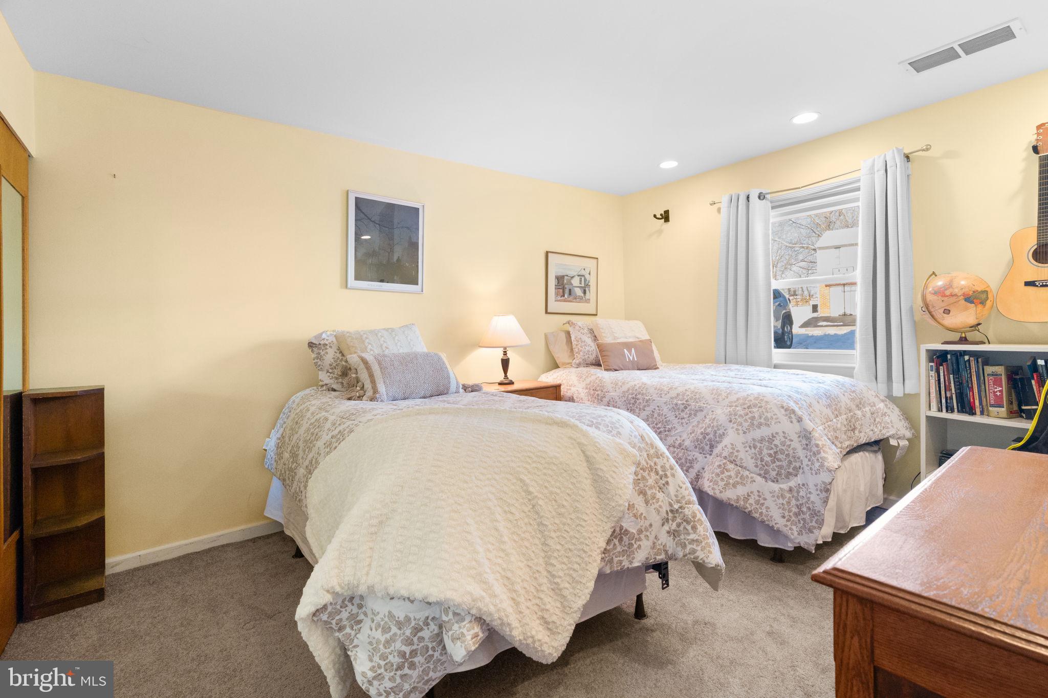 LAFAYETTE HILL - Residential