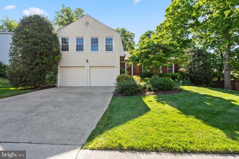 2615 THOMAS YOUNG LANE HERNDON VA 20171