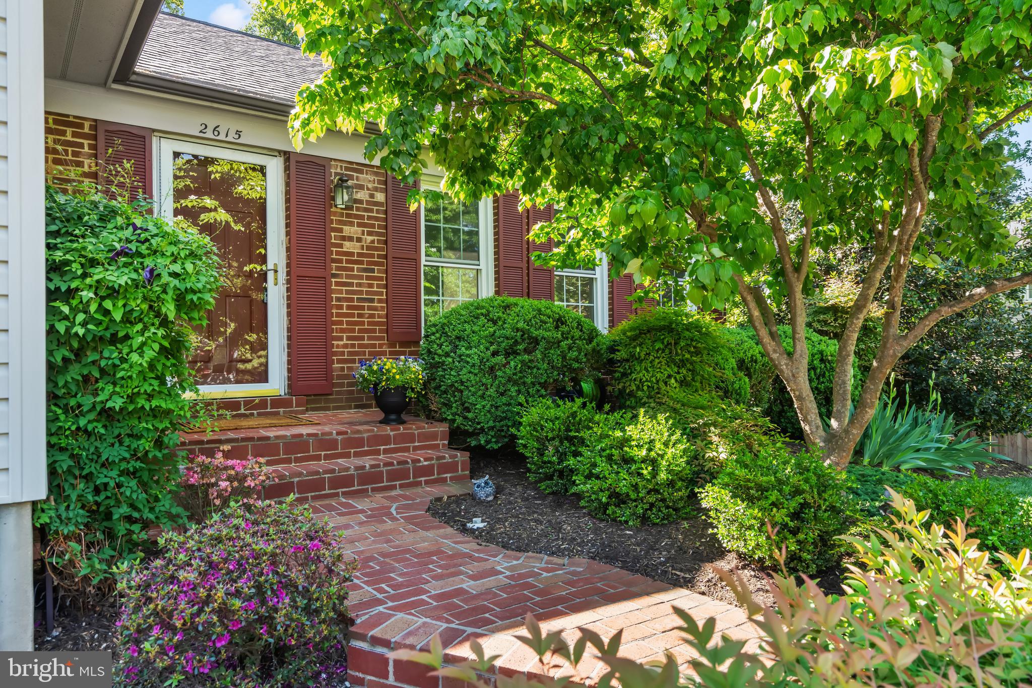 2615 THOMAS YOUNG LANE
