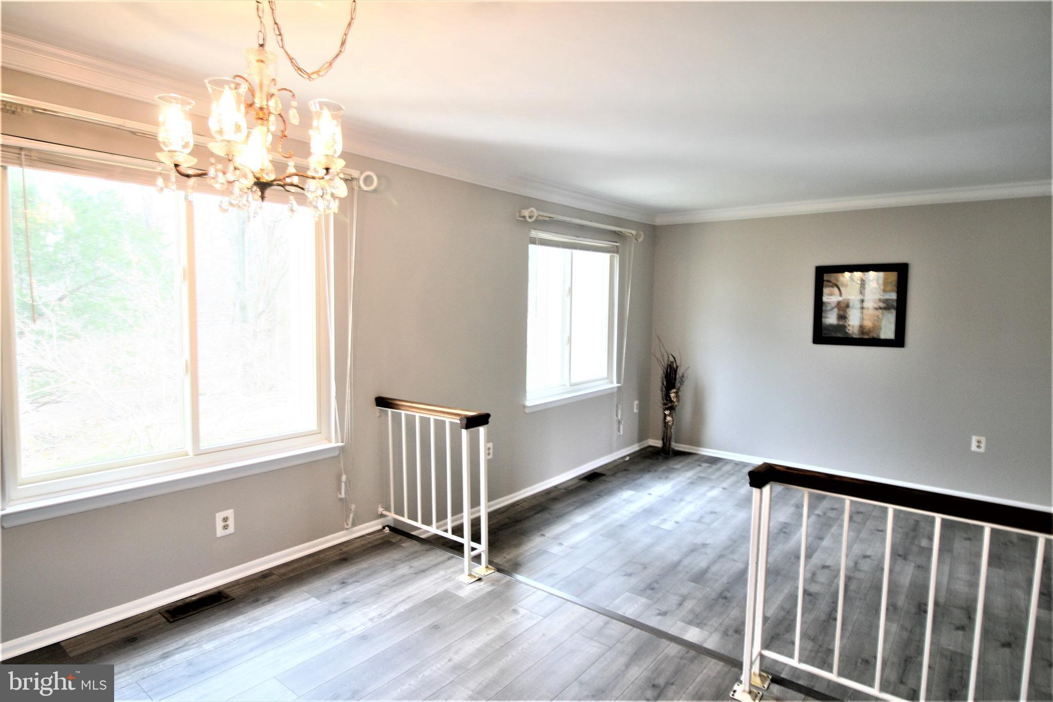 MONTGOMERY VILLAGE - Residential Lease